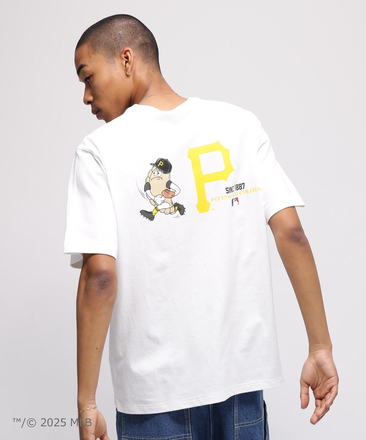 AVIREX × PITTSBURGH PIRATES T-SHIRT
