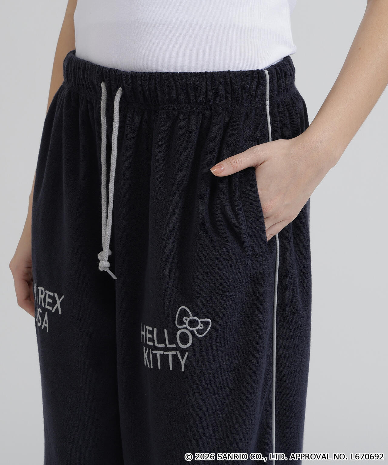《AVIREX×HELLO KITTY》PILE PANTS