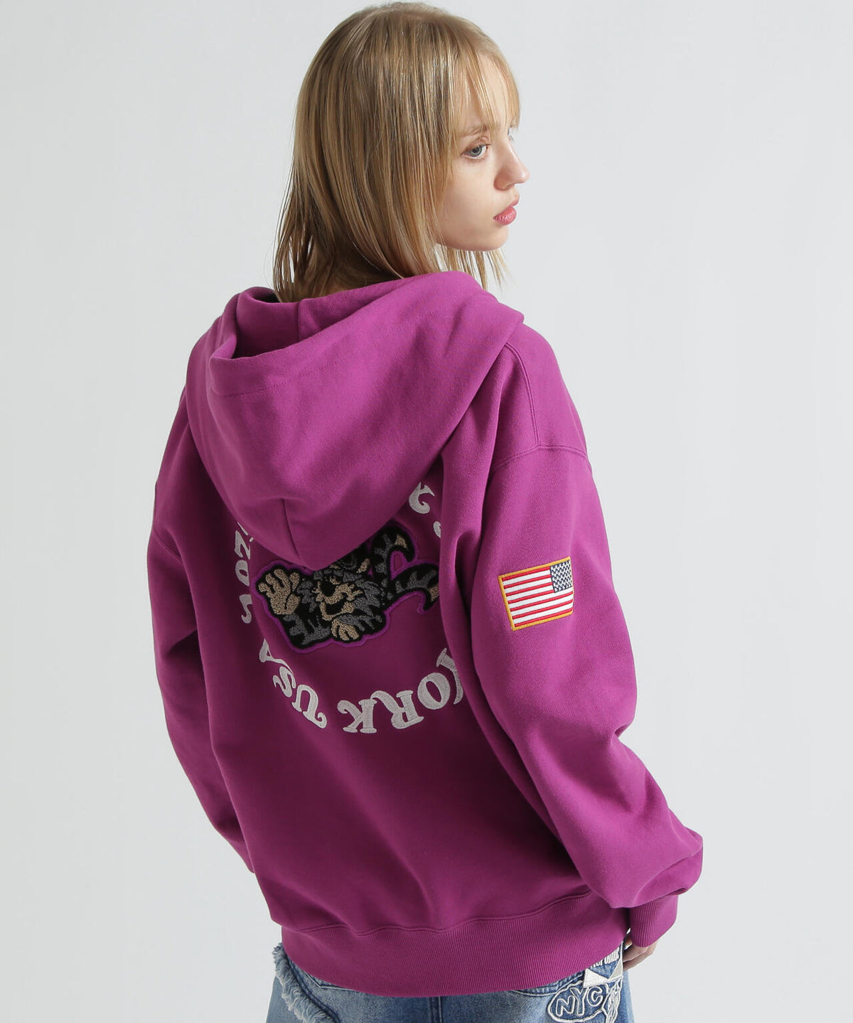 《WOMAN》SAGARA CIRCLE LOGO TOMCAT ZIP PARKA
