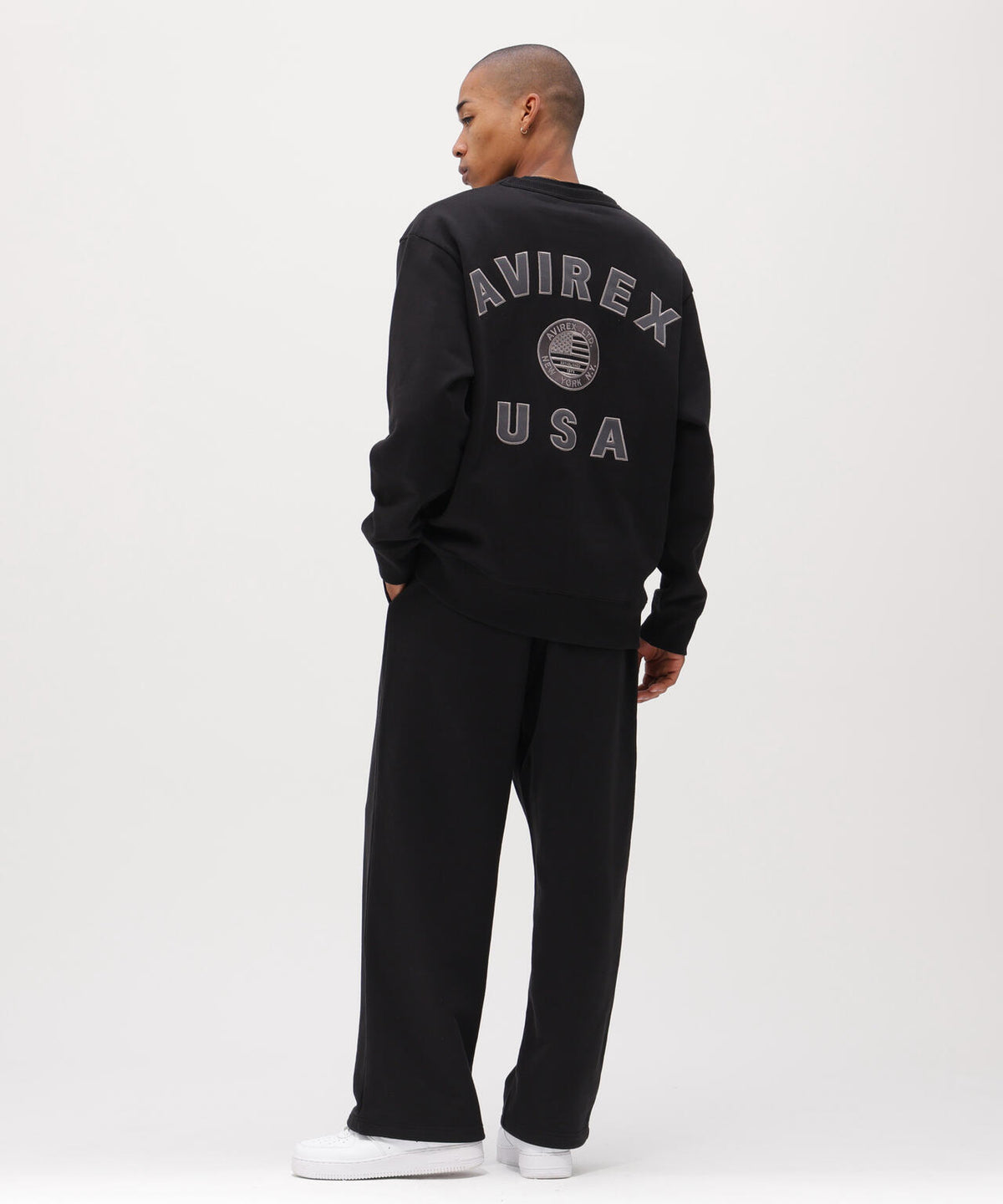 《直営店限定》VARSITY FLAG CREW NECK SWEAT