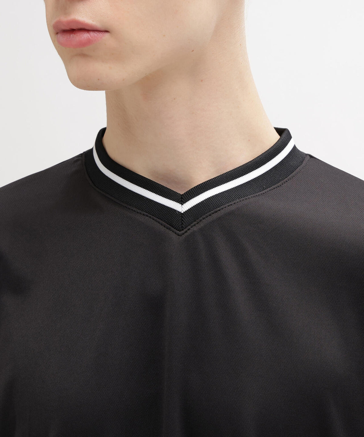 《AVIREX × Reebok》DETACHABLE JERSEY PULLOVER ”MODERN SAGE COLLECTION”