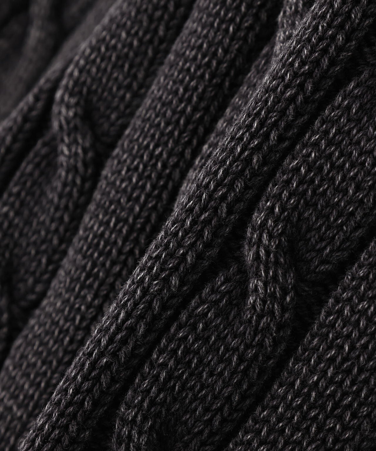 《直営店限定》COTTON ZIP CABLE KNIT