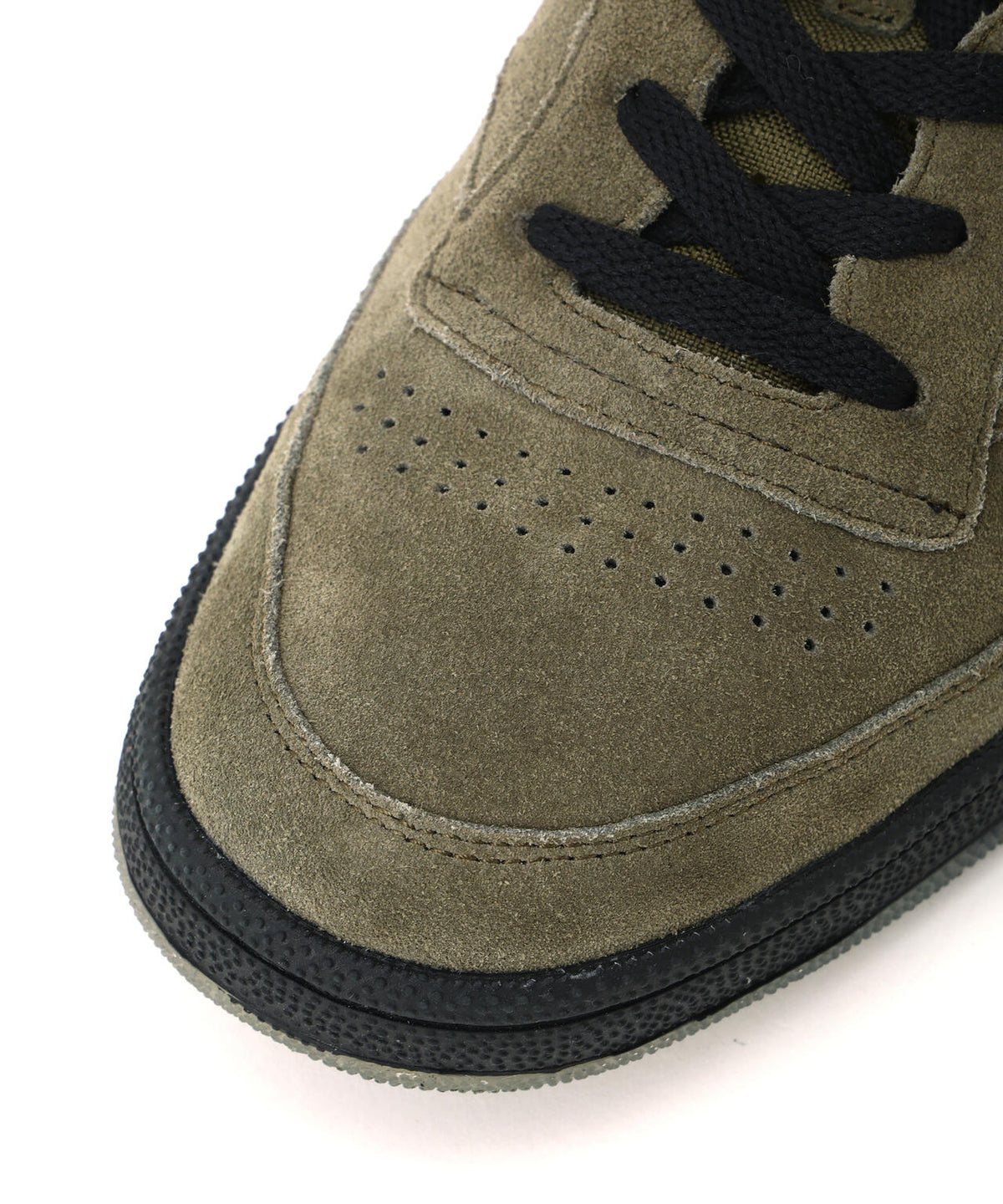 《AVIREX × Reebok》CLUB C ”MODERN SAGE COLLECTION”