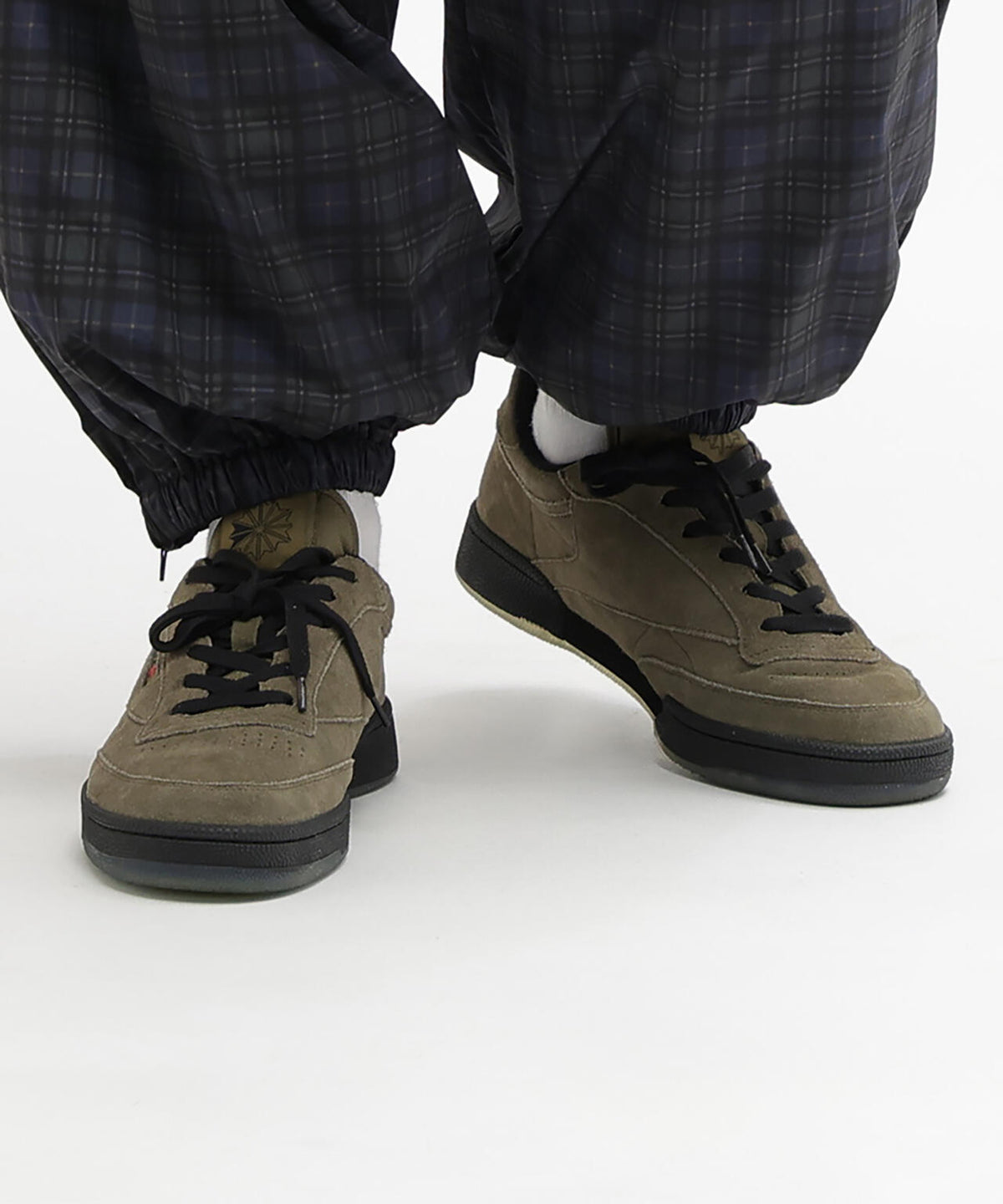 《AVIREX × Reebok》CLUB C ”MODERN SAGE COLLECTION”