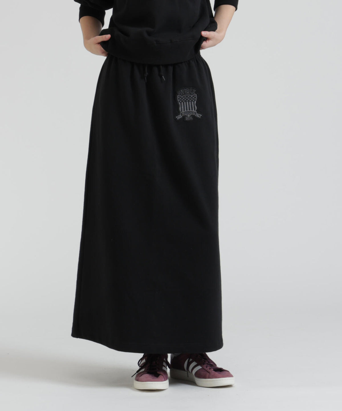 SIGNATURE VARSITY LOGO SWEAT SKIRT
