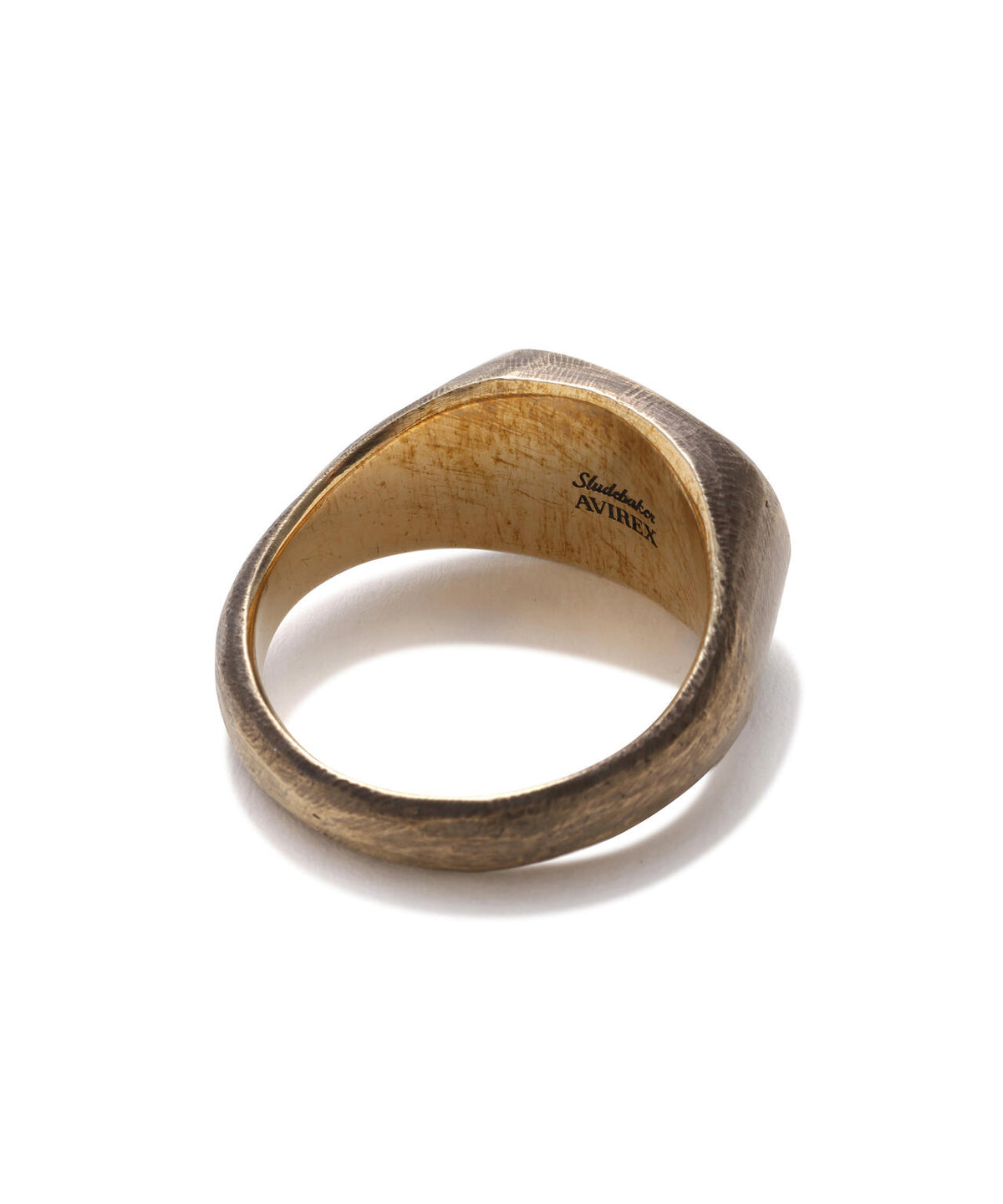 《AVIREX × STUDEBAKER METALS》SIGNET RING AR ”BRASS PATINA”