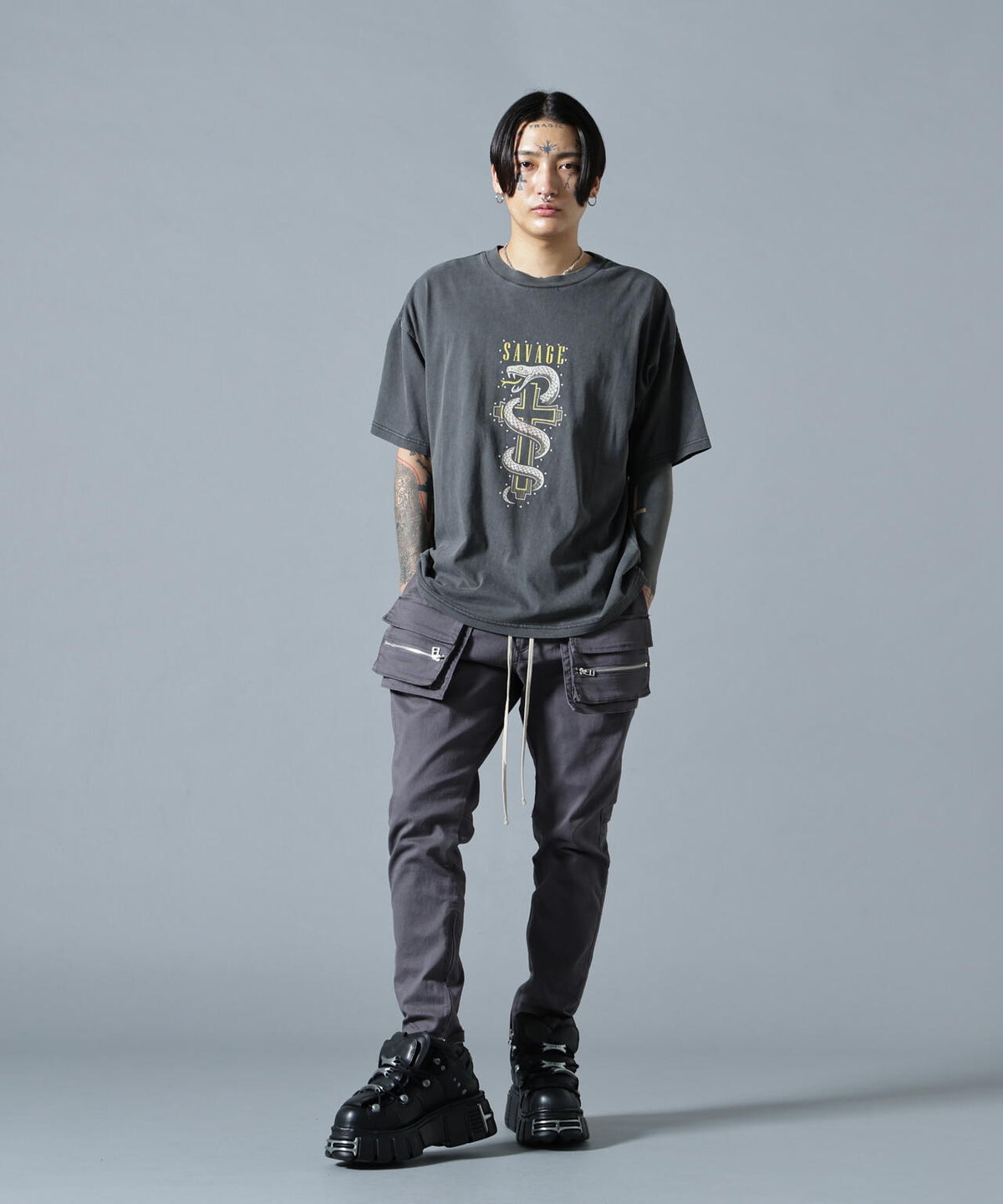 180cm B:87 W:66 H:84 着用サイズ:L