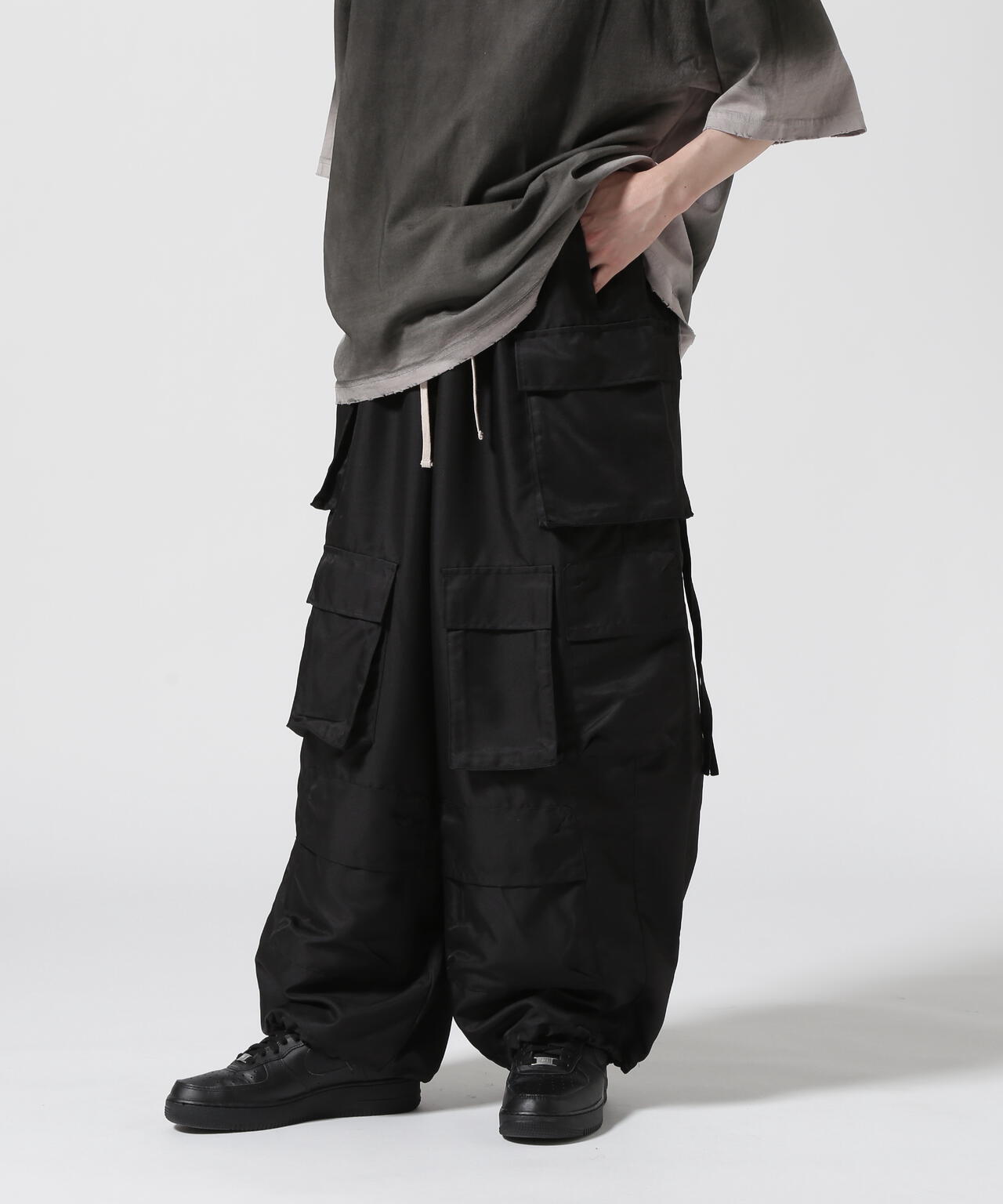 【WEB&DEPOT限定】DankeSchon/ダンケシェーン/MULTI POCKET CARGO