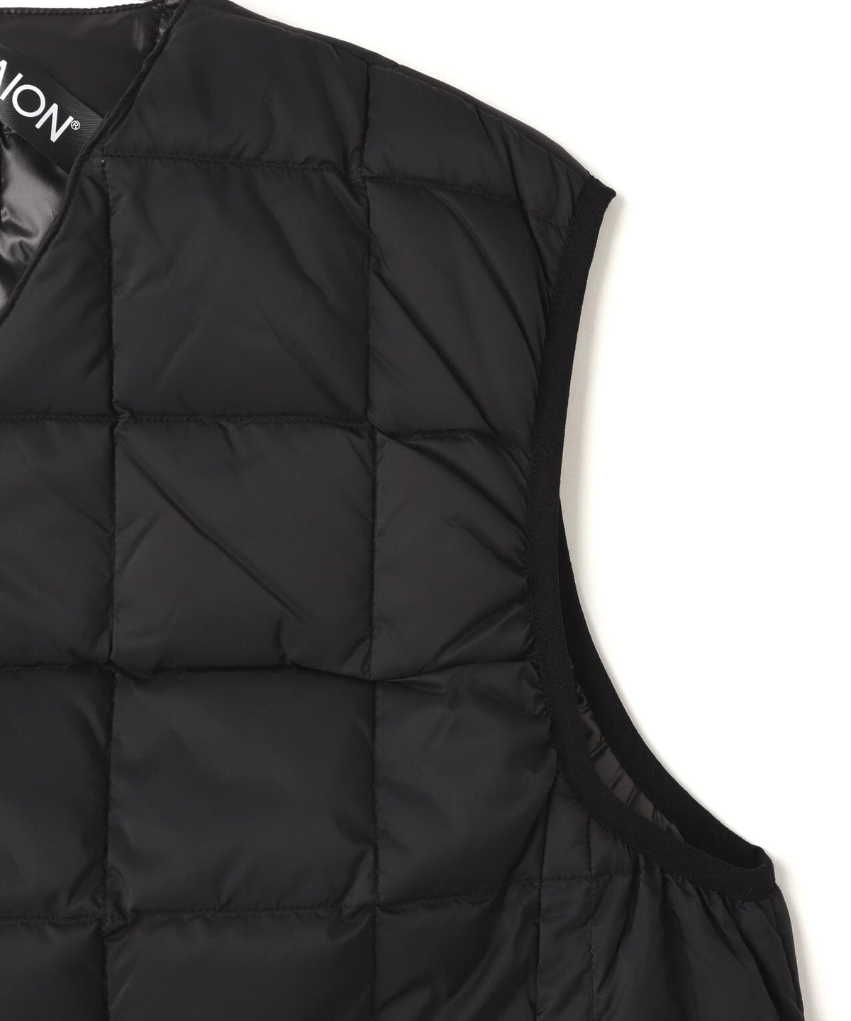 TAION/タイオン/V NECK DOWN VEST【MEN】