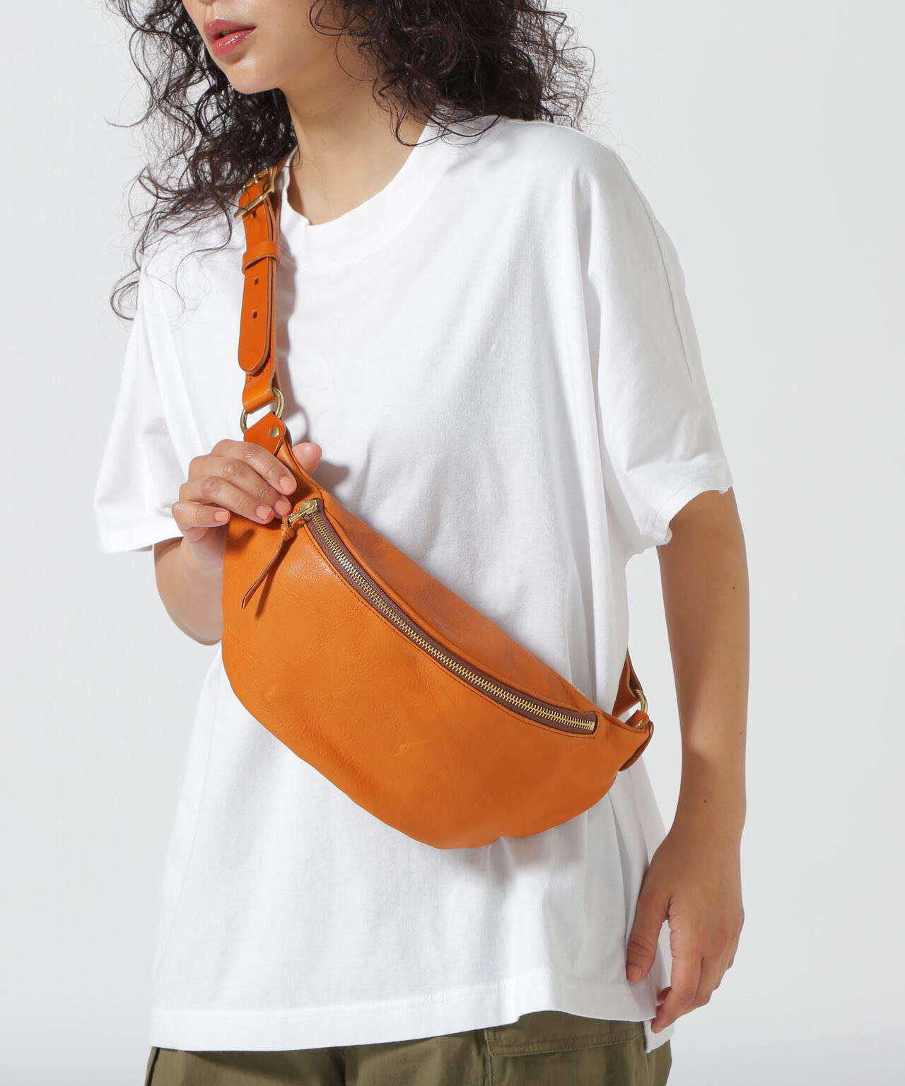 SLOW(スロウ)FANNY PACK ファニーパック 300S61EG