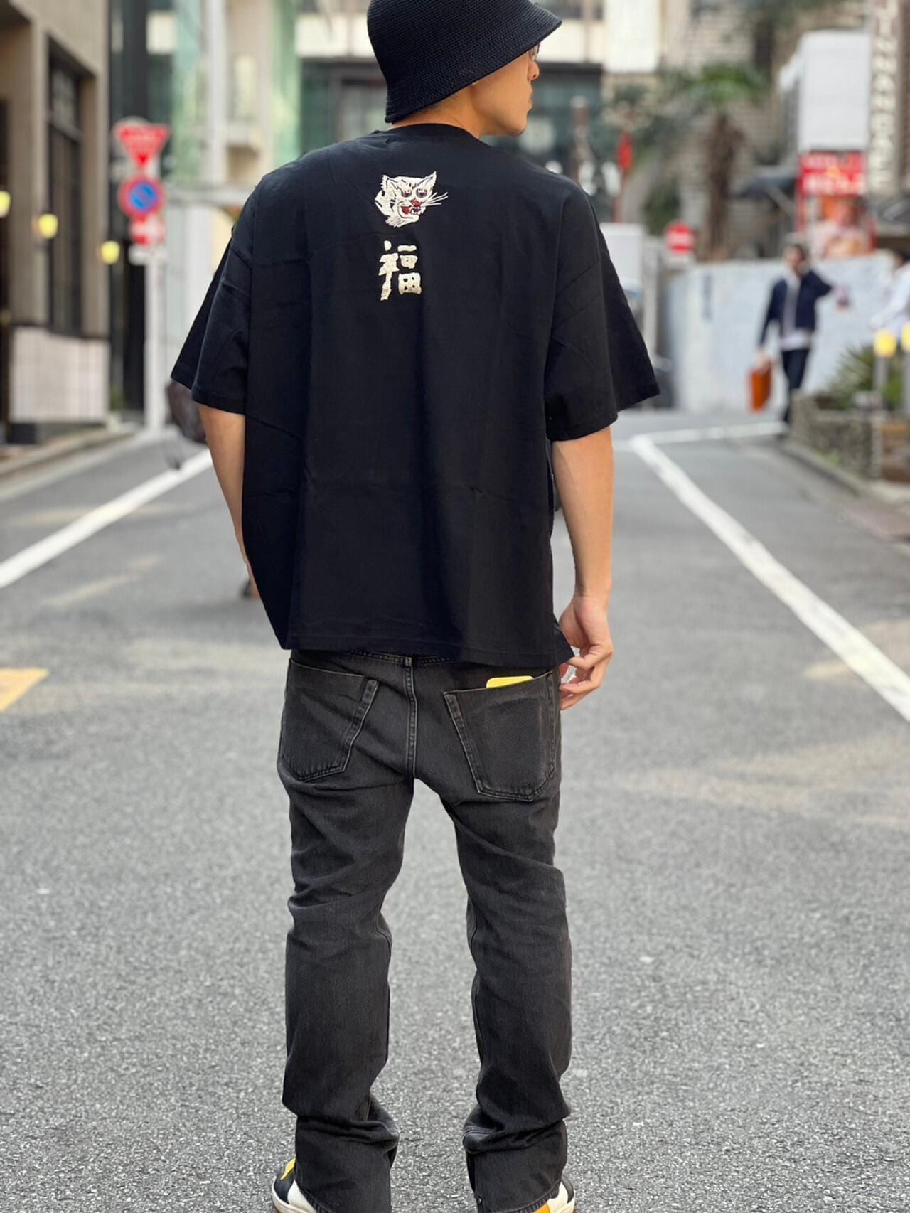 REMI RELIEF(レミレリーフ) 別注LW加工20/-天竺BIGサイズT(刺繍:福)