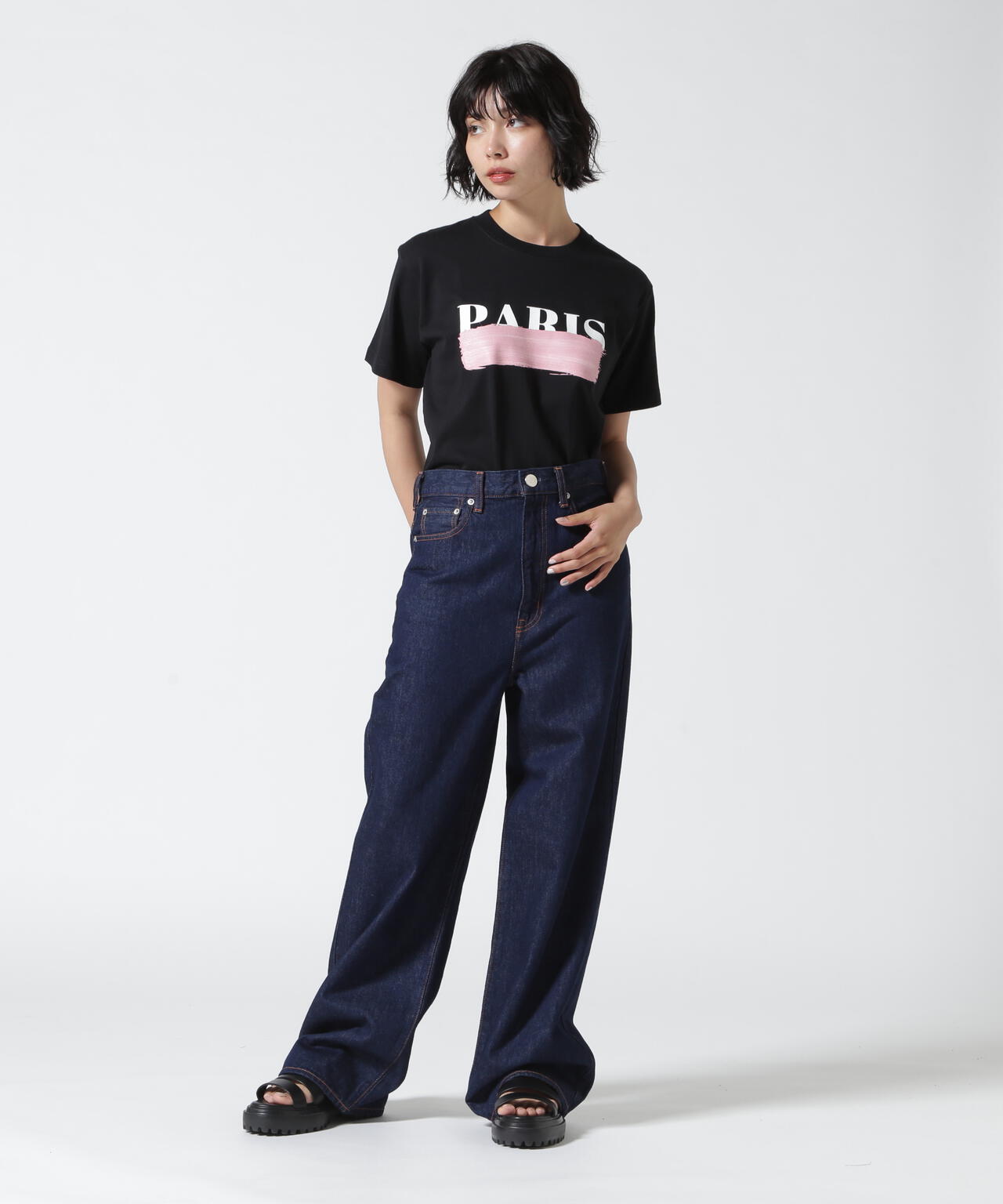 DROIT BELLO(ドロイトベロ)PINKブラッシュPARIS Tシャツ