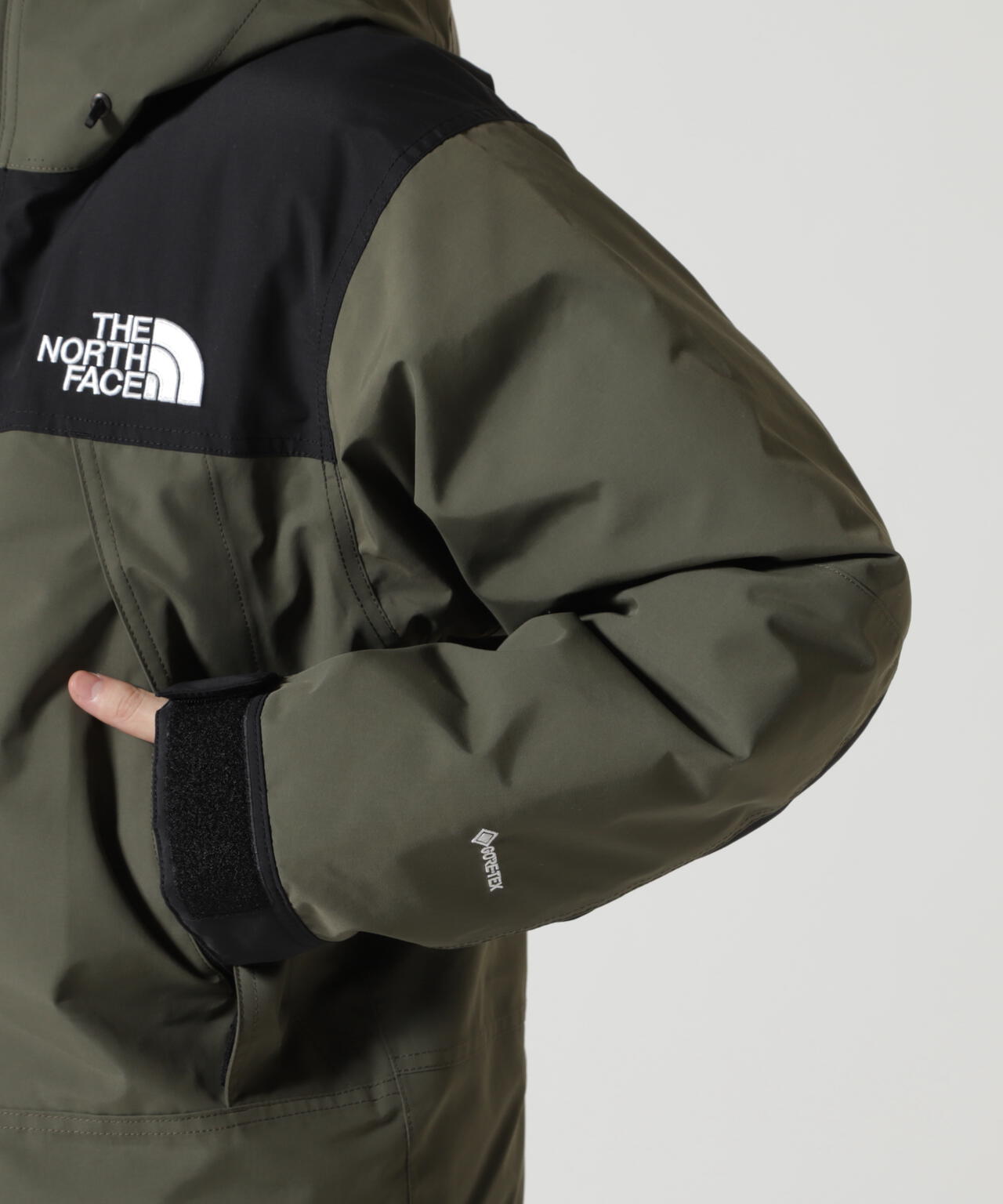 THE NORTH FACE (ザ・ノース・フェイス)Mountain Down Jacket