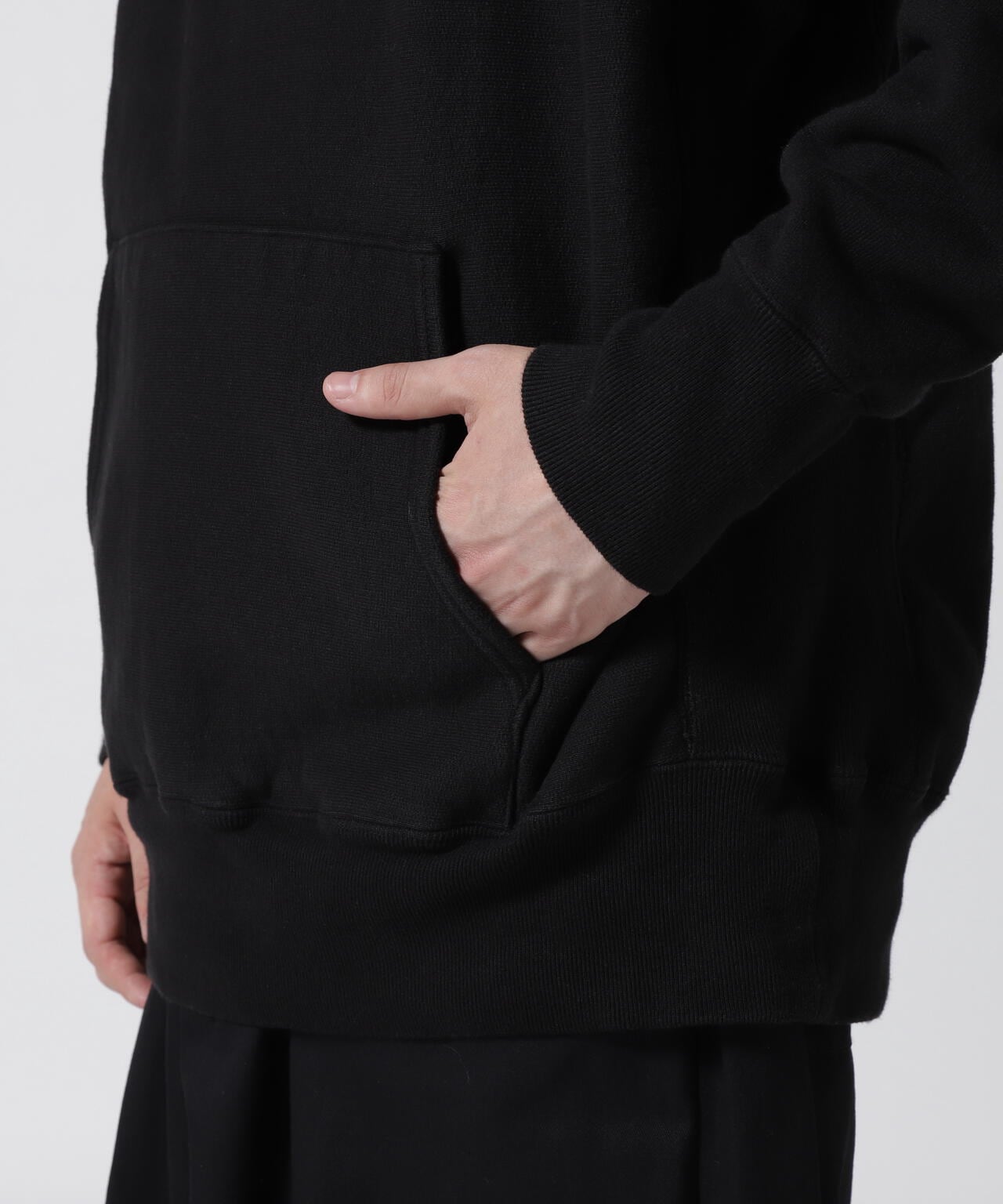 ATON (エイトン) GARMENT DYED URAKE HOODIE