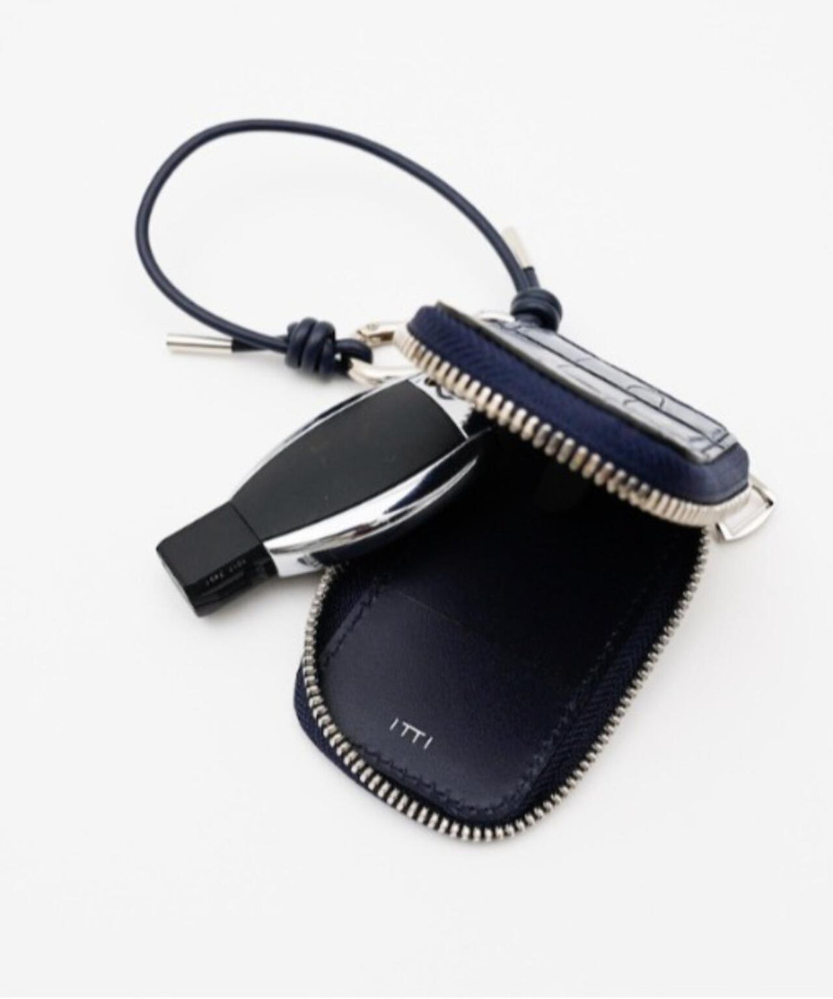 ITTI/イッチ/CRISTY SMART CASE / AI CROCO