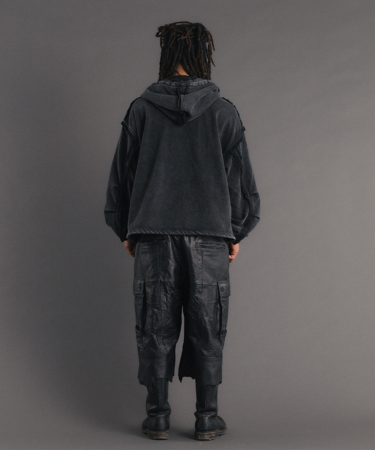 FR(13)NDS/フレンズ/REPRO-LEATHER CARGO SHORTS
