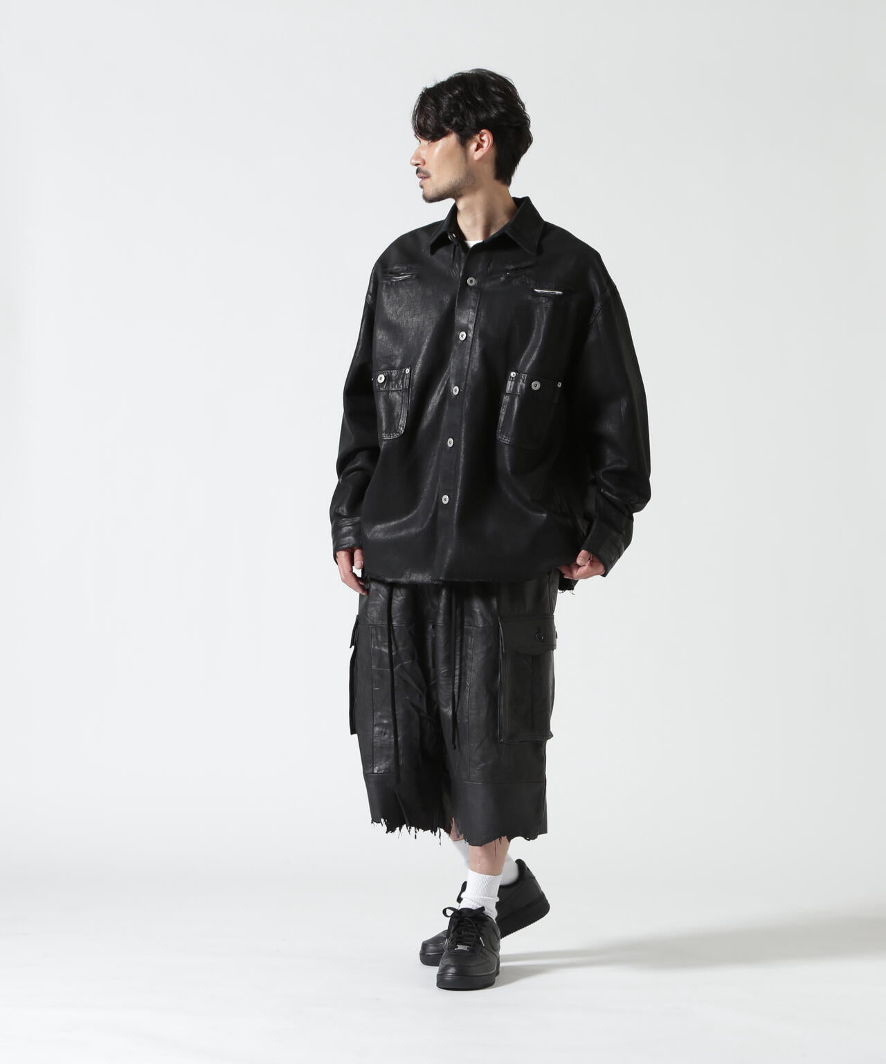 FR(13)NDS/フレンズ/REPRO-LEATHER CARGO SHORTS