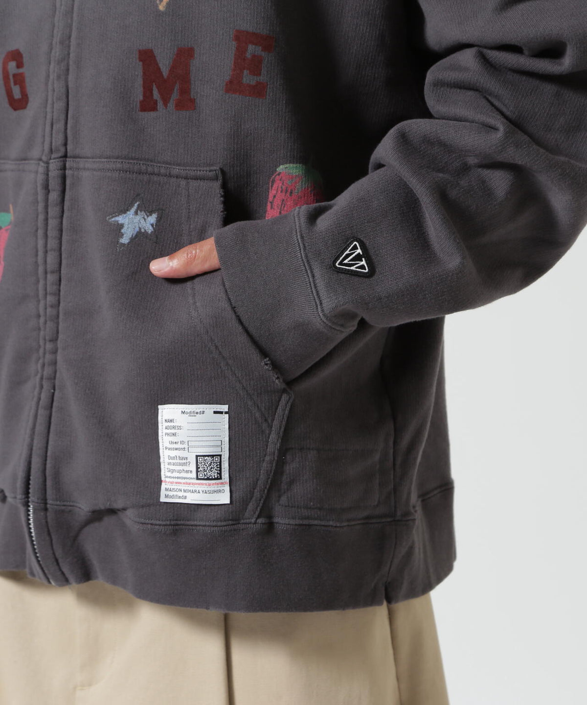 Maison MIHARAYASUHIRO/メゾン ミハラヤスヒロ/KIDS DOODLE PRINTED ZIP-UP HOODIE