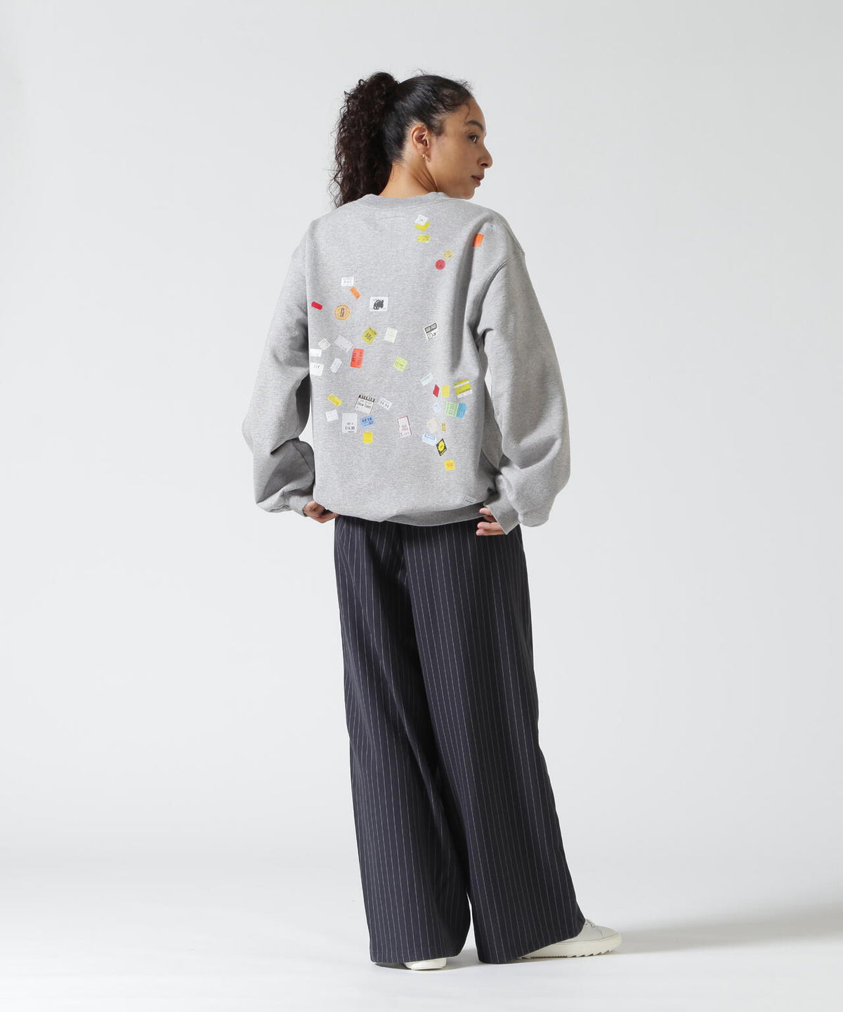 Maison MIHARAYASUHIRO/メゾン ミハラヤスヒロ/PRICE TAG STICKER PRINTED SWEATSHIRT