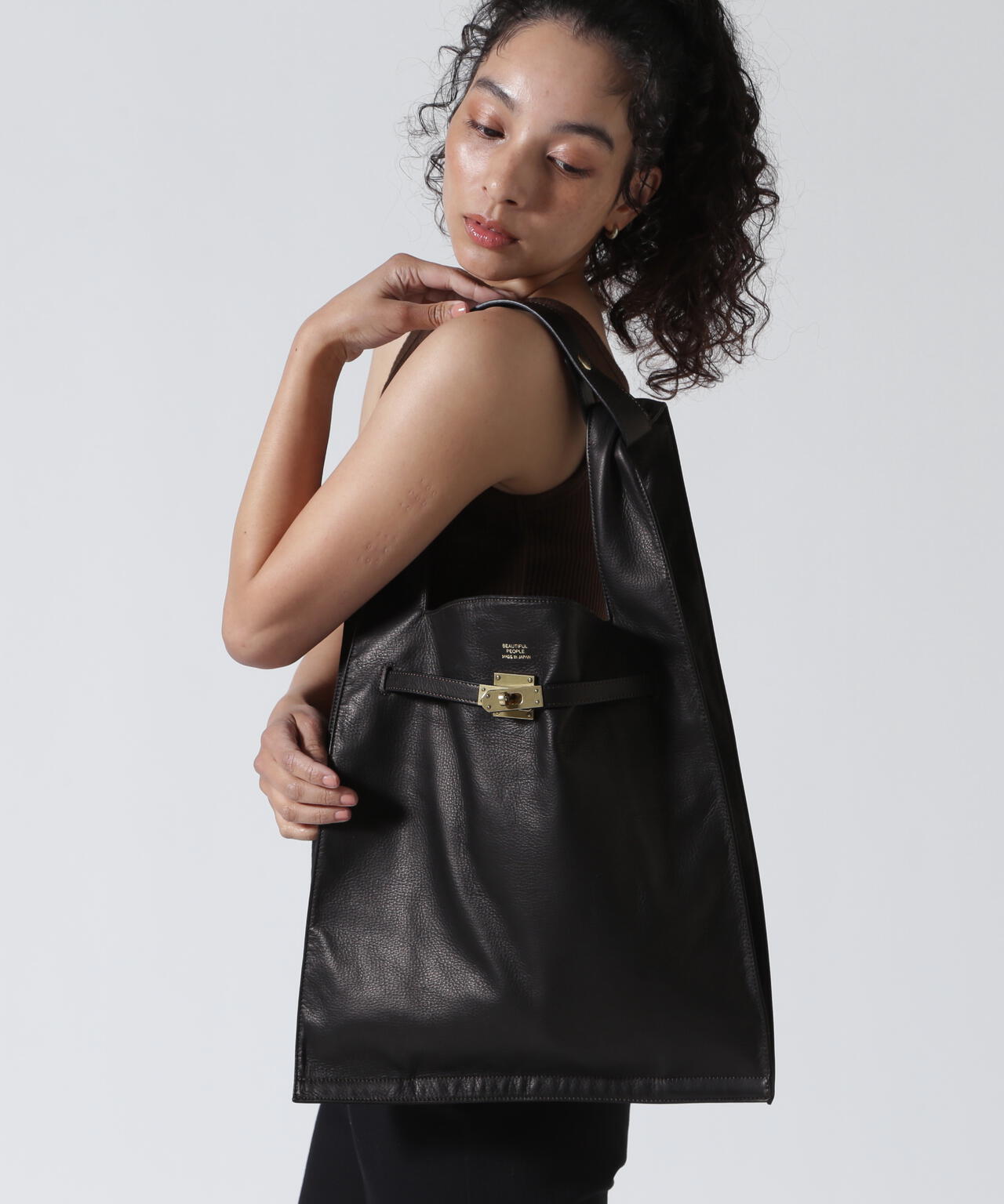 beautiful people/ビューティフルピープル/oiled leather xlarge market bag