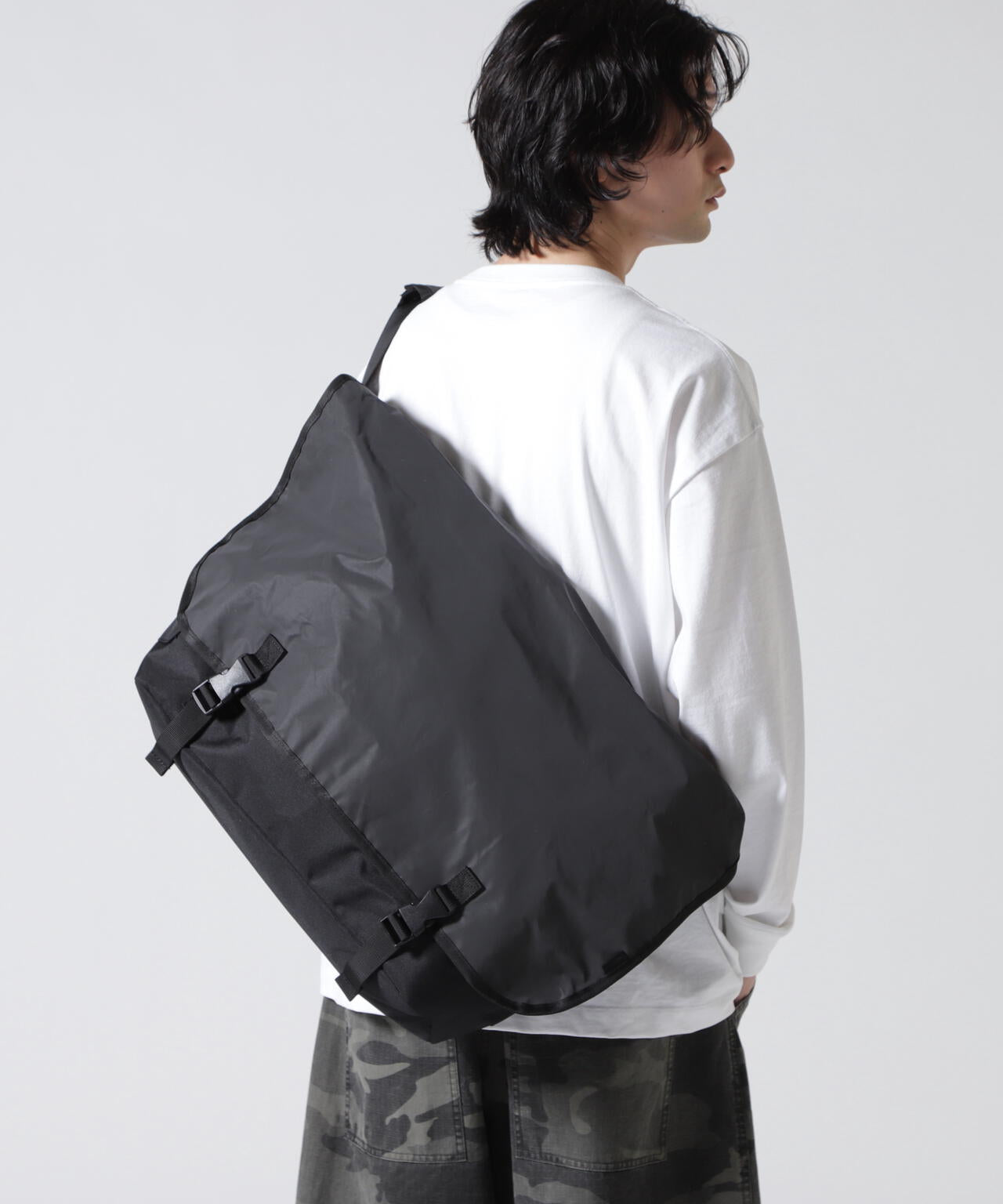 PACKING/パッキング/BLACK REFLECTIVE MESSENGER/リフレクティブメッセンジャーバッグ