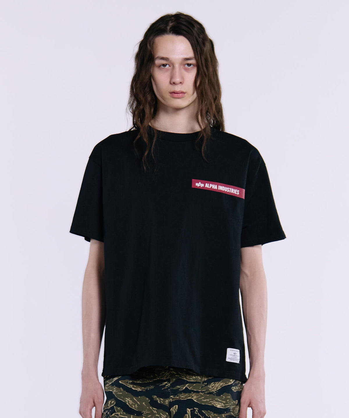 ALPHA RED RIBBON T-SHIRT / アルファ レッド リボン ティーシャツ