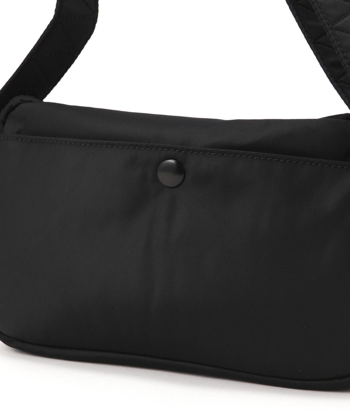 NYLON MESSENGER BAG / ナイロン メッセンジャーバッグ