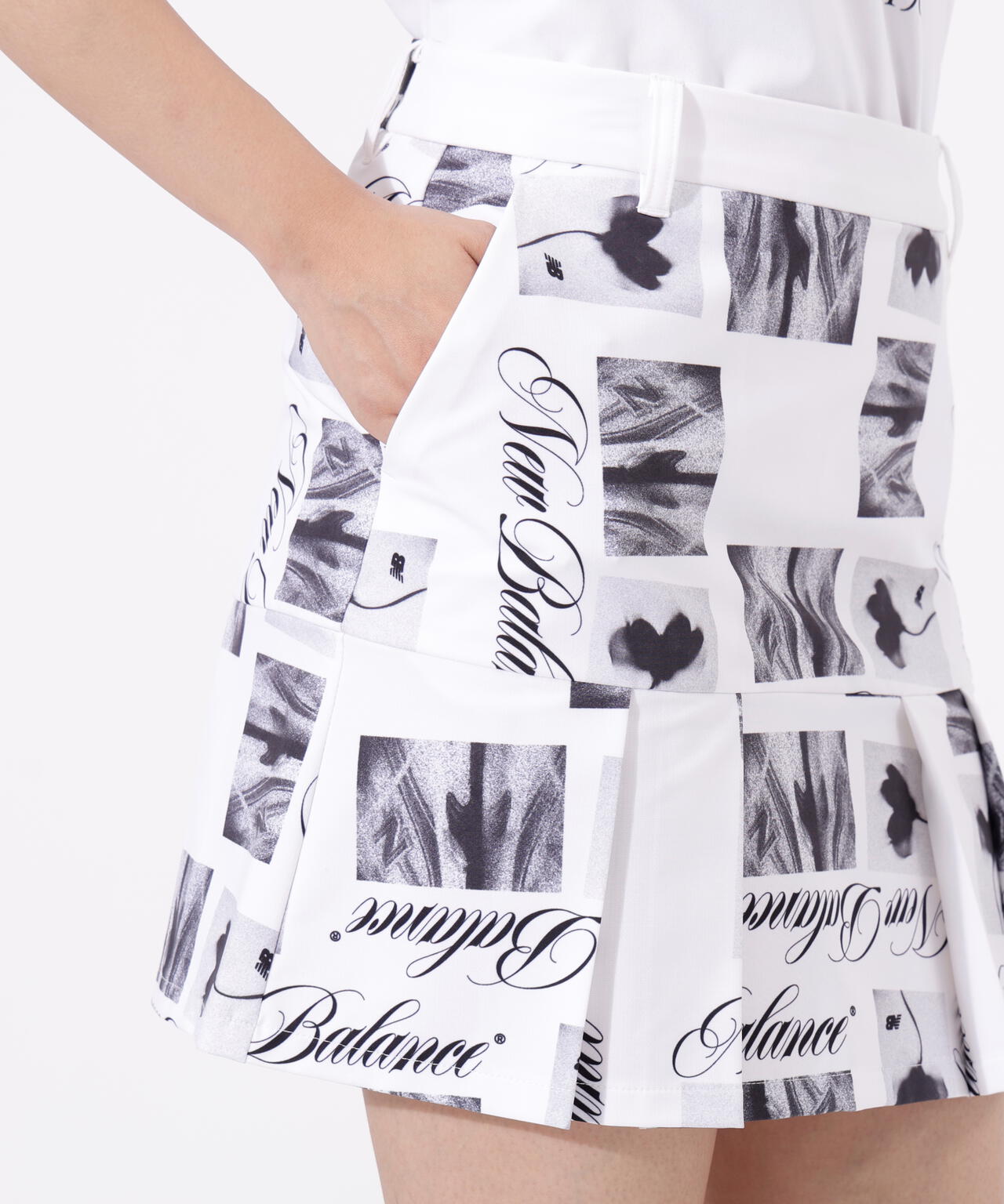 撥水 軽量 ソフトシェル プリーツスカート (WOMENS)
