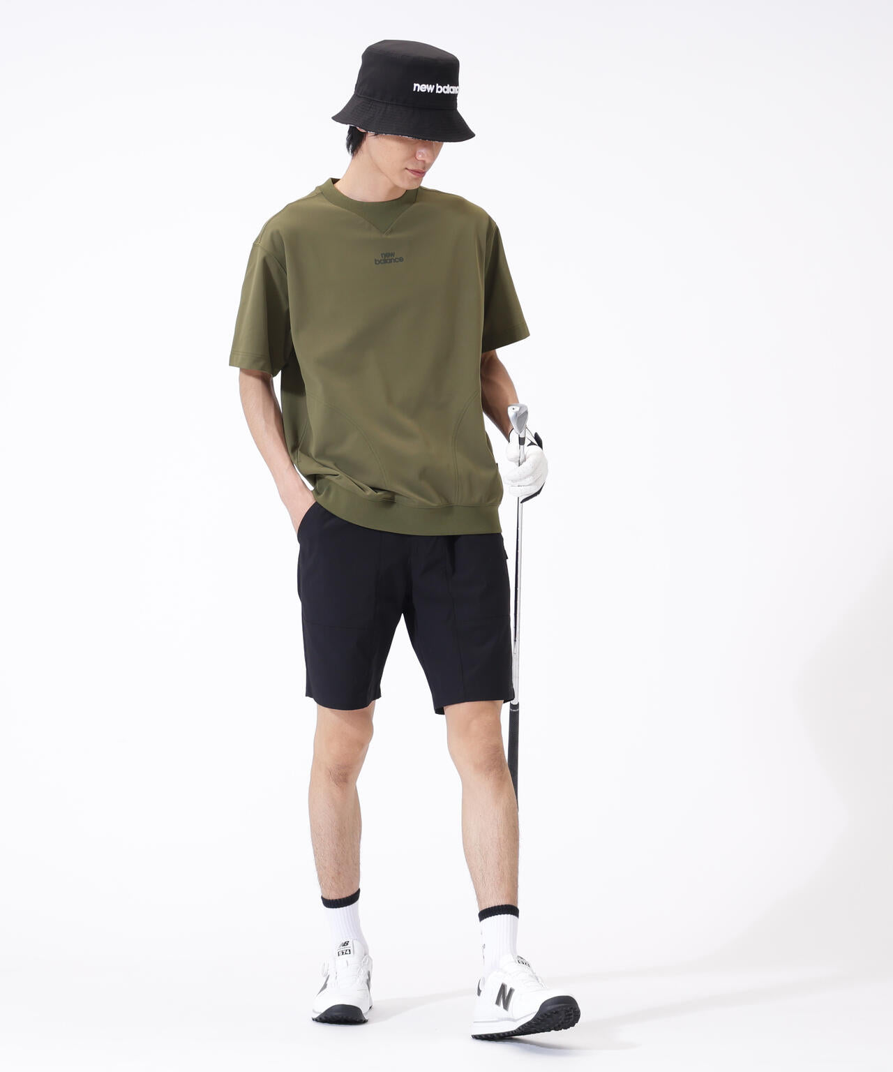 Height: 185cm    Chest: 81cm   Waist: 68cm　Hips: 90cm 着用サイズ：5