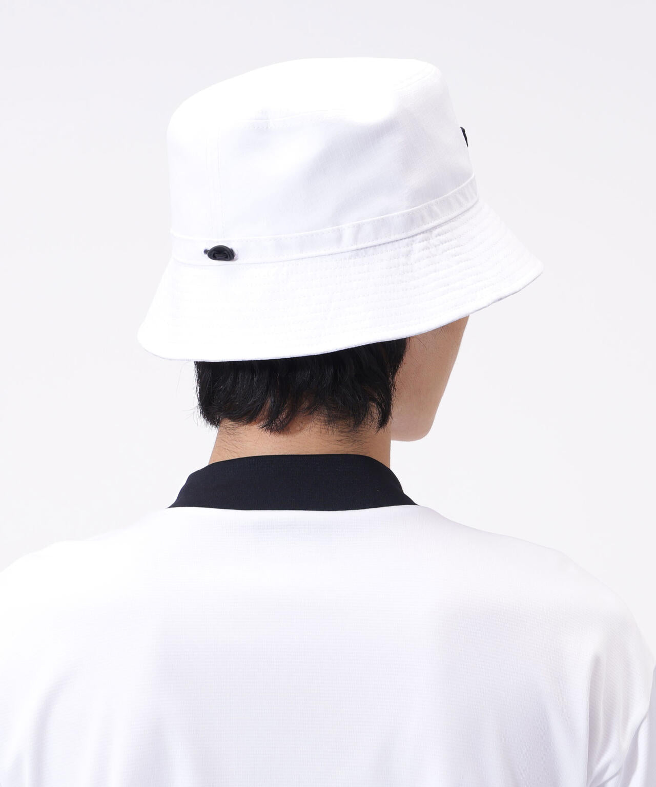 Height: 185cm    Chest: 81cm   Waist: 68cm　Hips: 90cm 着用サイズ：FR
