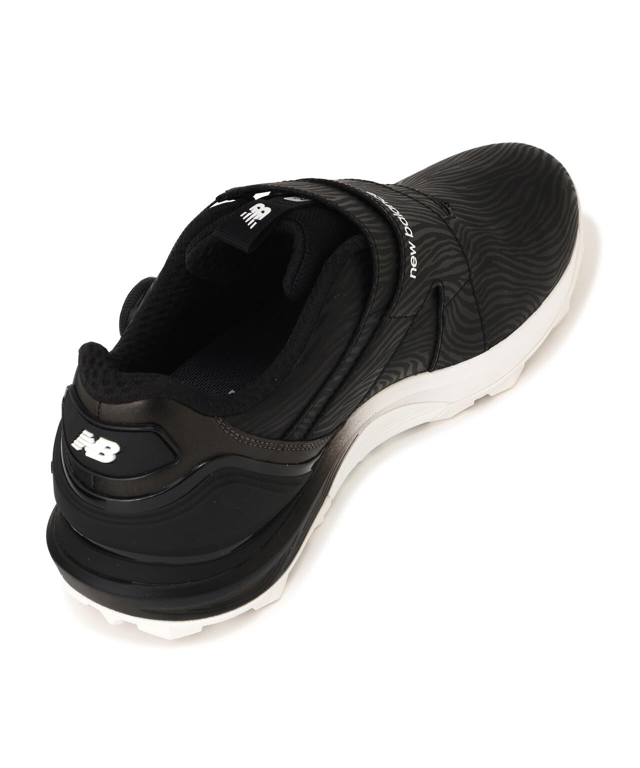 UG2500XC スパイクレスシューズ (UNISEX)