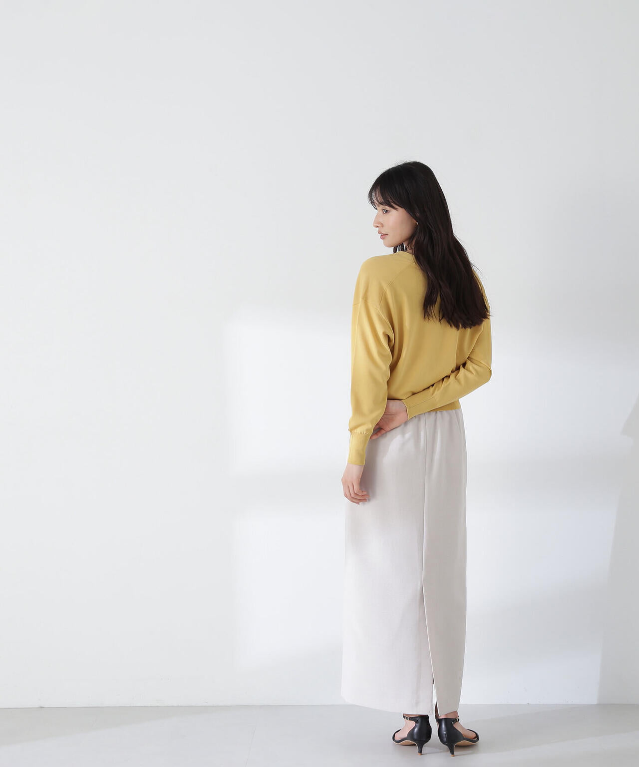 レーヨンナイロンシリーズ Vネックボクシーカーディガン*