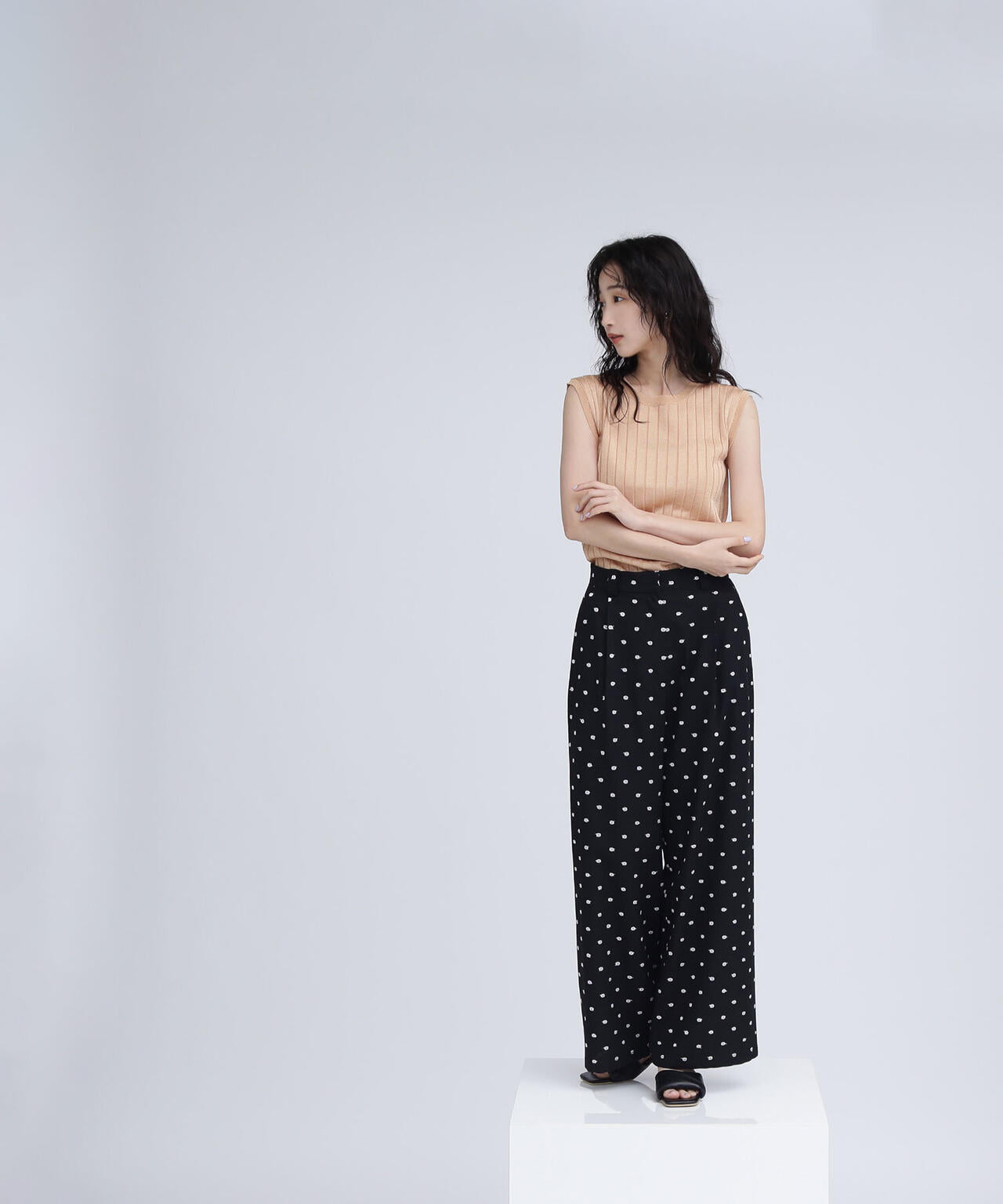 ドット刺繍パンツ＊