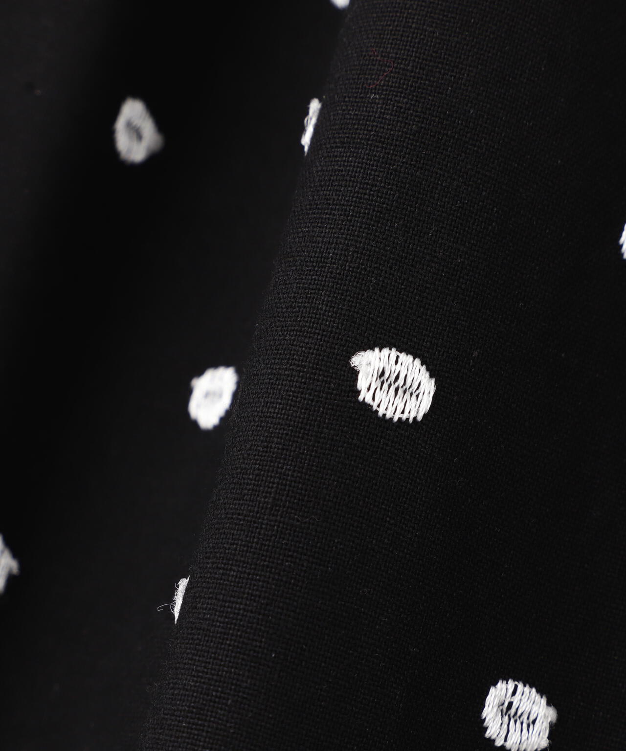 ドット刺繍パンツ＊