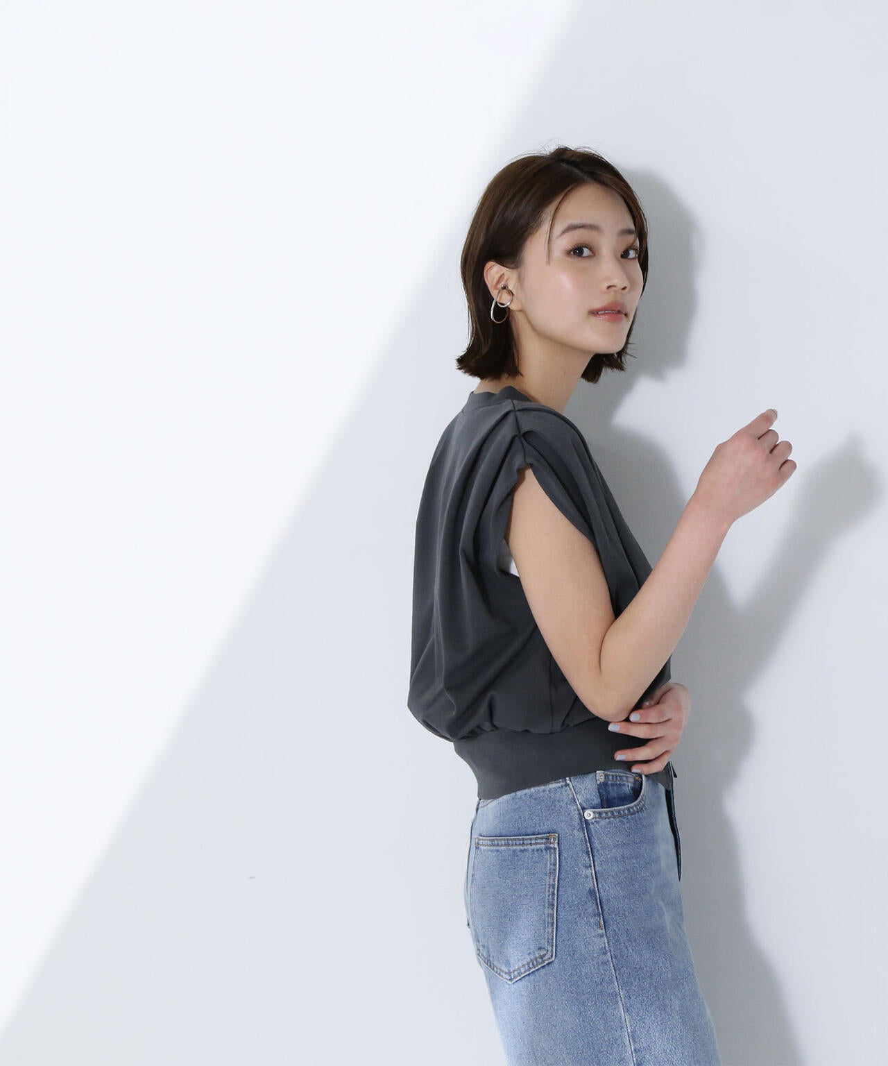 タックショルダージップベスト*