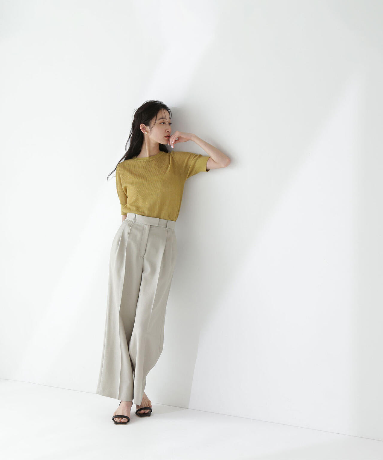 クルーネックシアーリブニット*