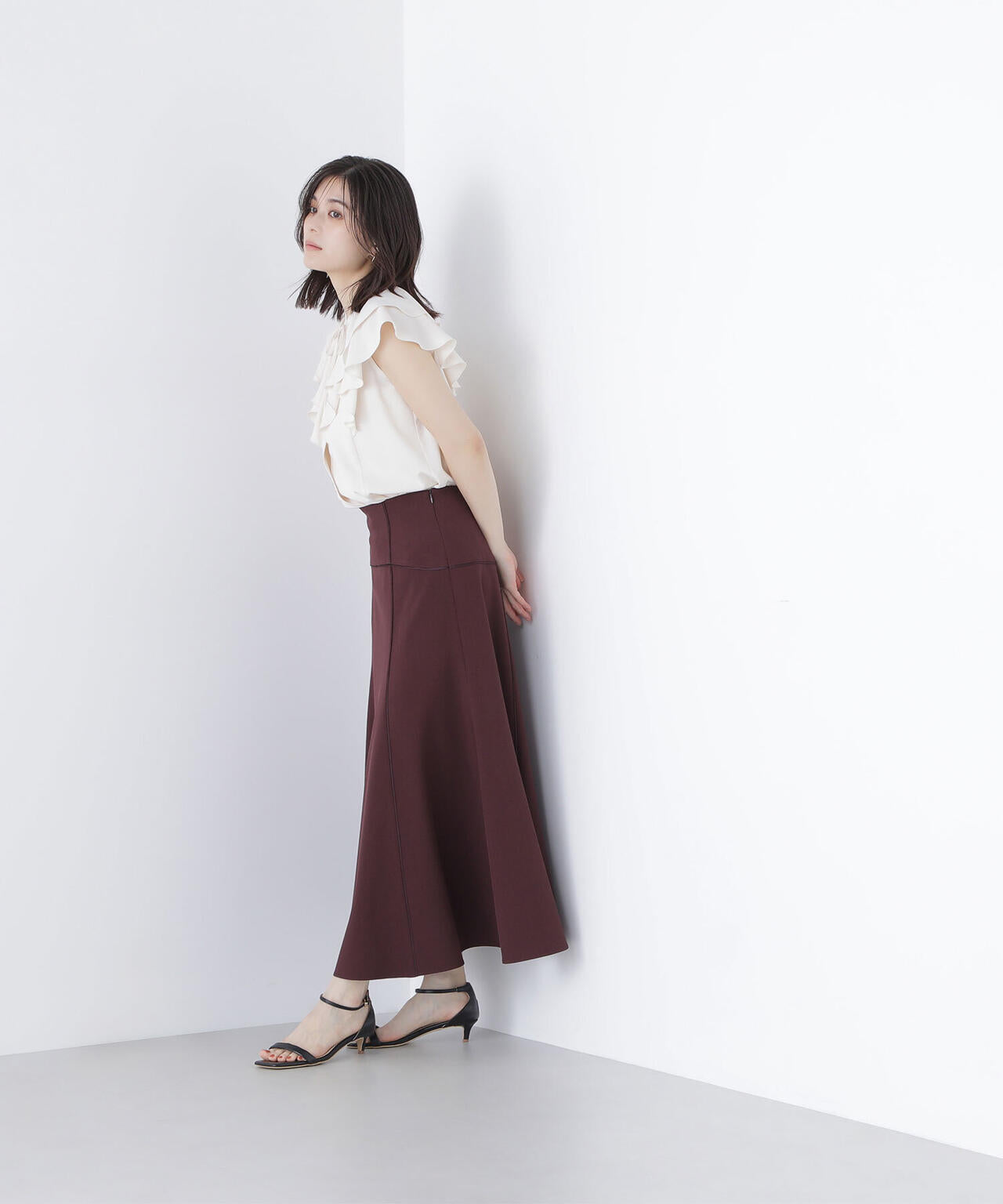 ラッフルショートスリーブブラウス*
