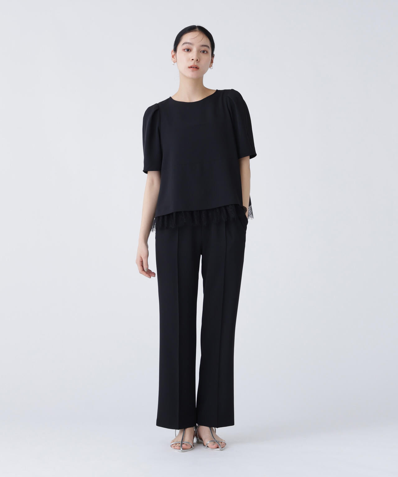 168cm B81cm W60cm H89cm 着用サイズ：M