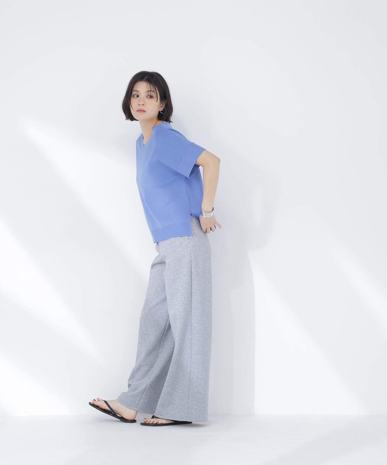 ＜sweet掲載＞総針ベーシック Vネックニット