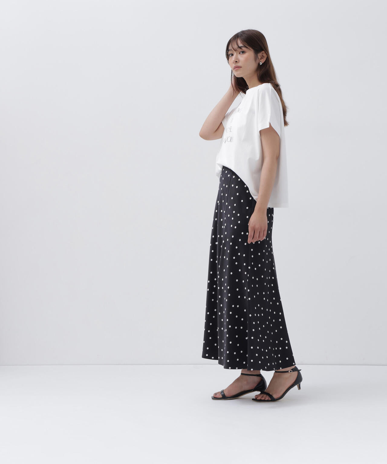 168cm 着用サイズ：FR