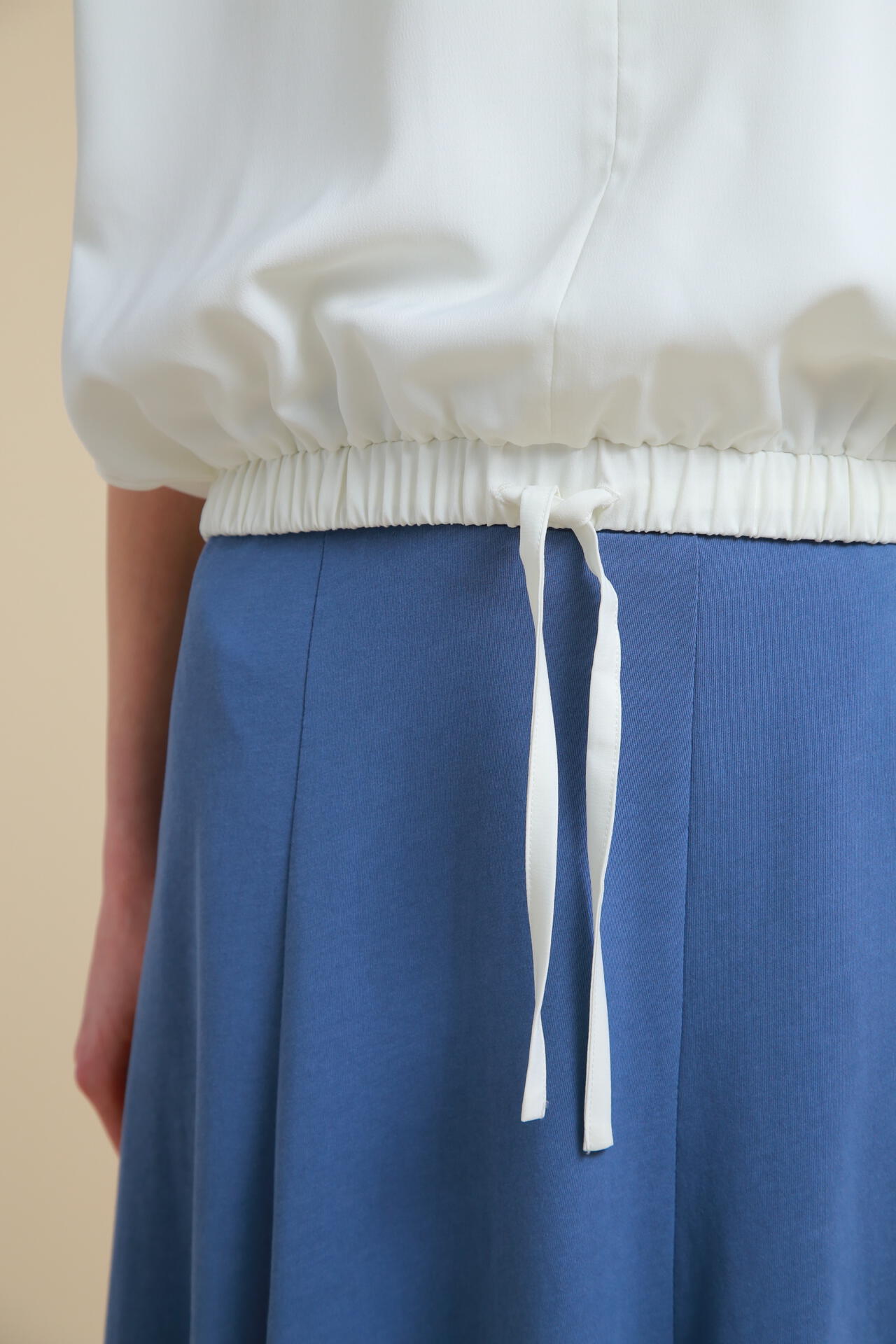[THE HOLIDAY CLOSET]キーネックブラウス