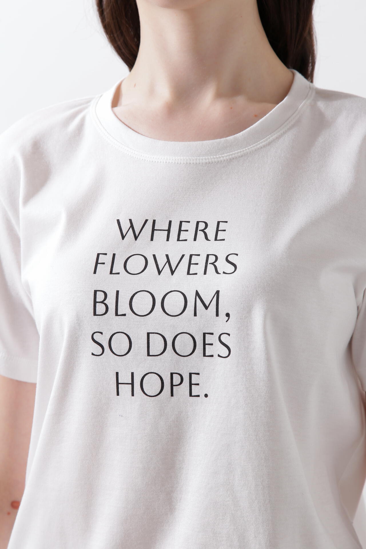 Ｗｈｅｒｅ　ｆｌｏｗｅｒｓ　ｂｌｏｏｍ　Ｔシャツ