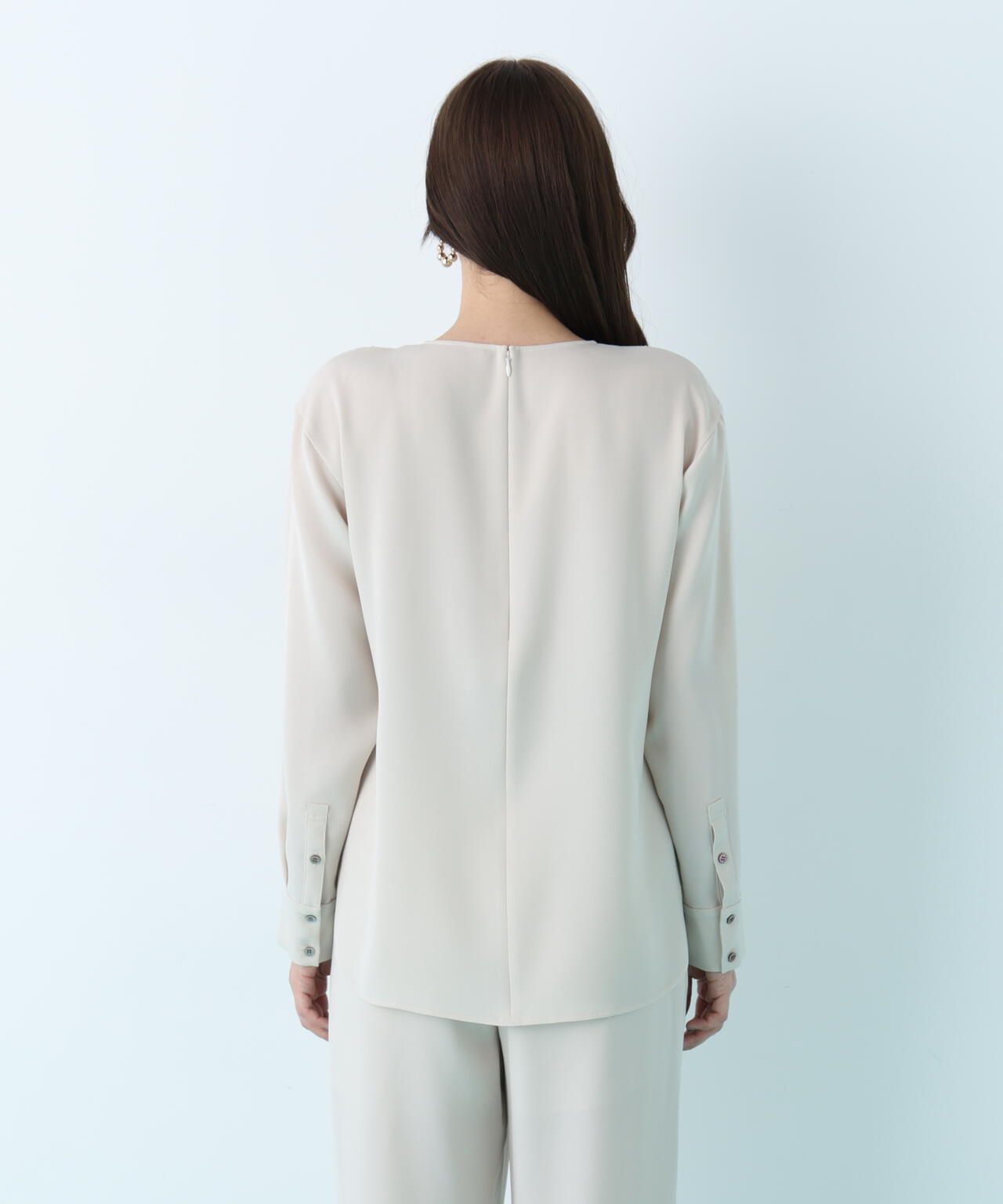 ダブルサテンレイヤードブラウス