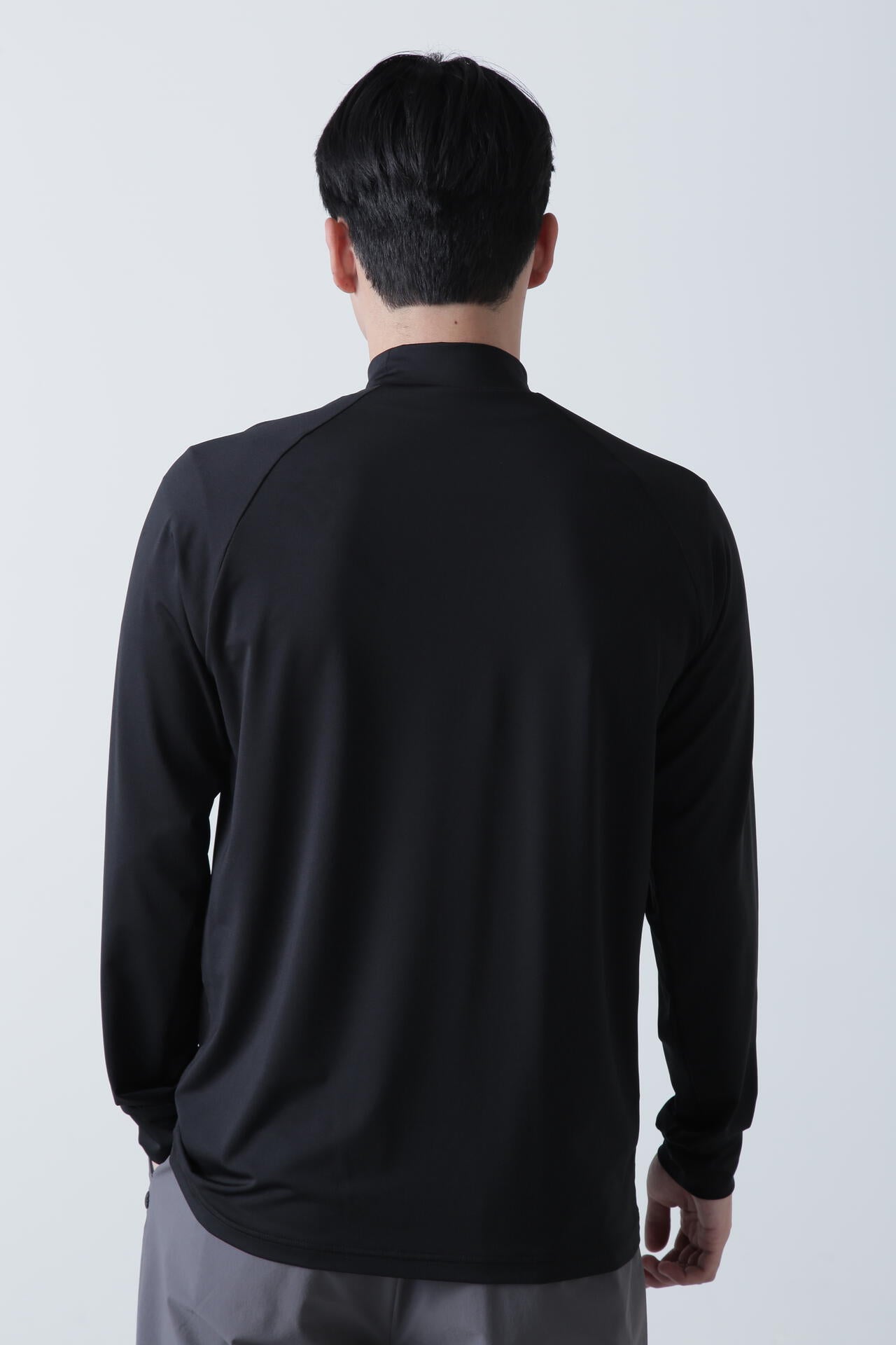 カチオンポリエステルベア天長袖ハイネックカットソー (MENS)