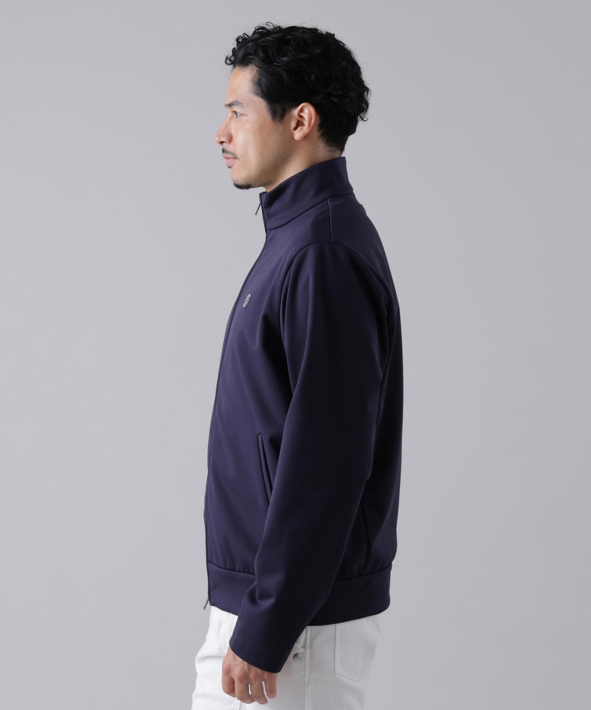 185cm C: 97 W:79 H:95 着用サイズ：L