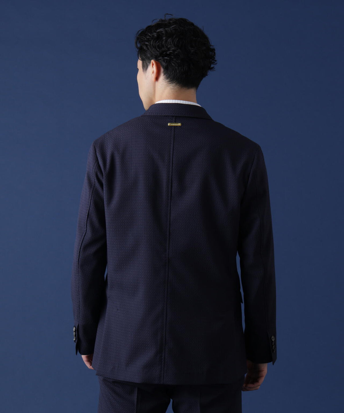 185cm C: 97 W:79 H:95 着用サイズ：L