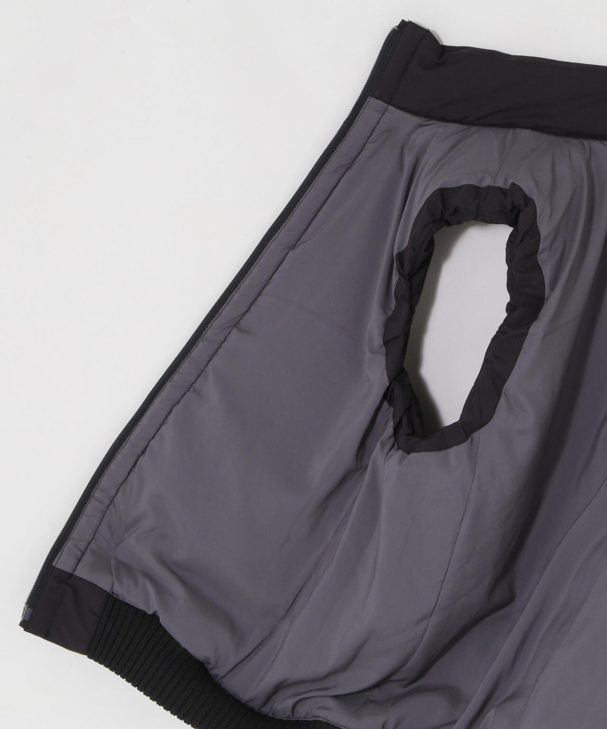 [防風・撥水] ストレッチドットドビー中綿フルジップベスト (MENS)