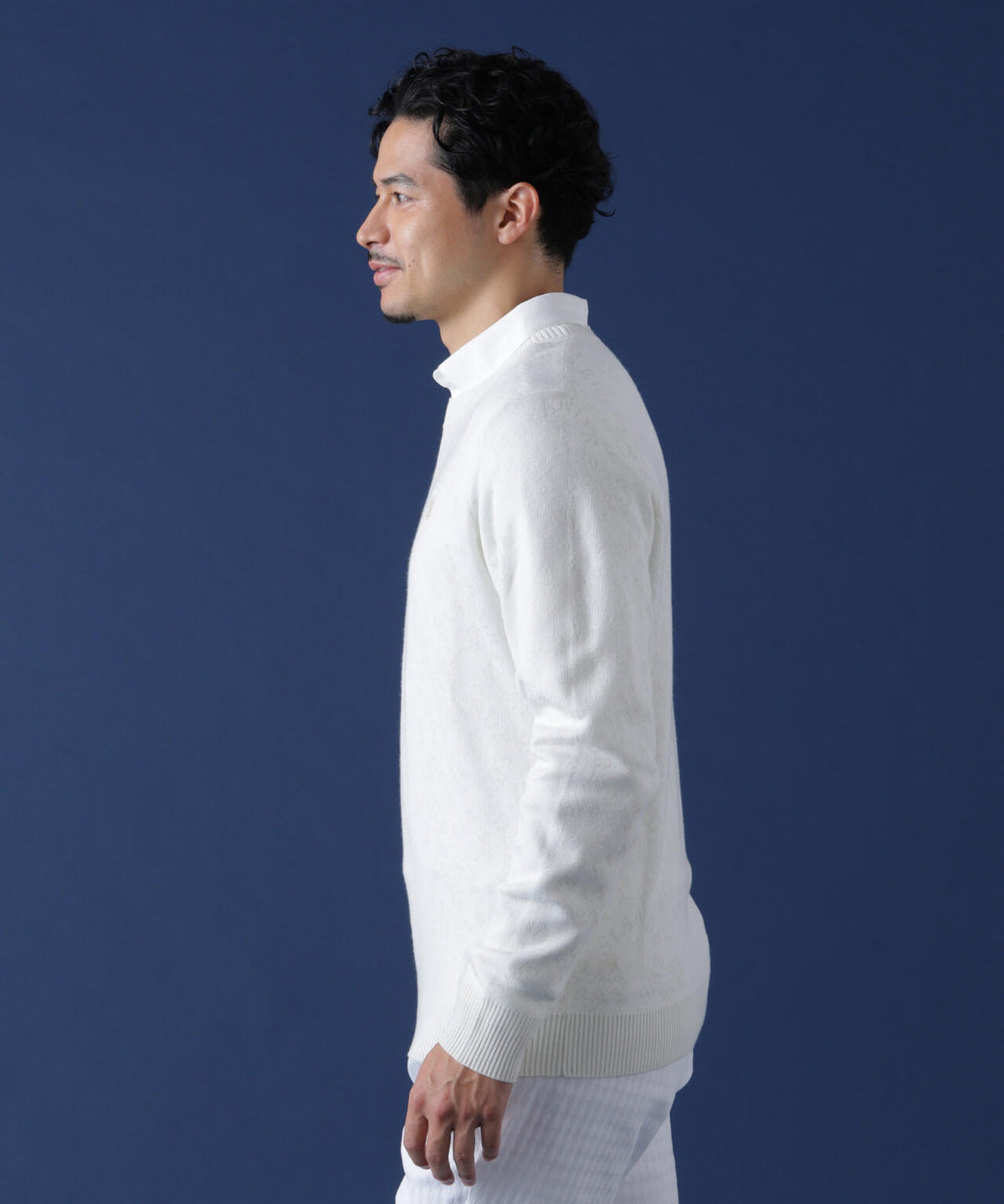 185cm C: 97 W:79 H:95 着用サイズ：L