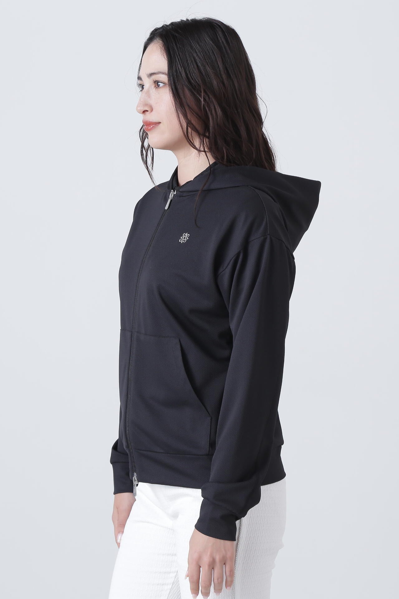 TRUBEAUTEアルマジロフーディー (WOMENS)