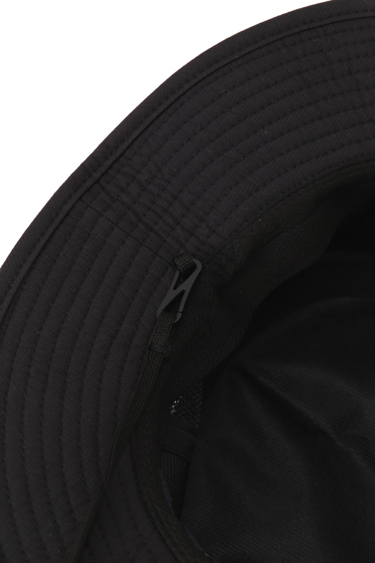 【オンライン限定アイテム】ロゴメッシュハット (UNISEX)
